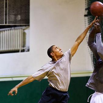 Obama Pulls Out Win in Arkansas