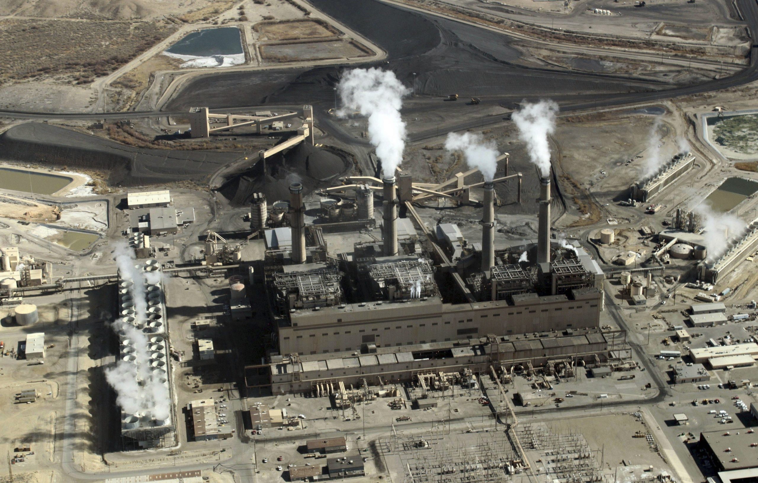 Government looks to dragoon businesses into emissions reductions