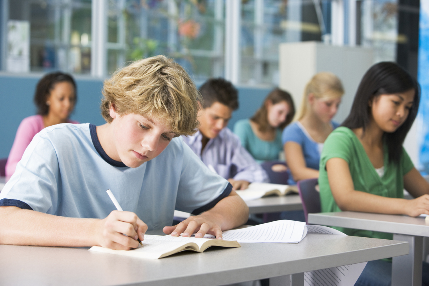 The education myth-makers strike again