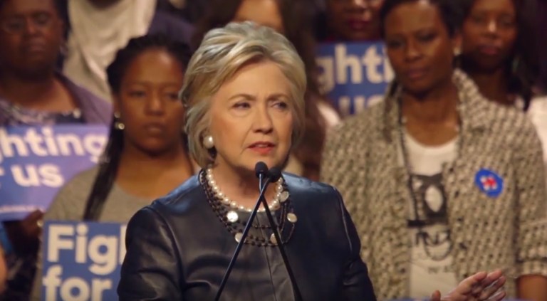 Trump Challenges Hillary to Make a Judicial List