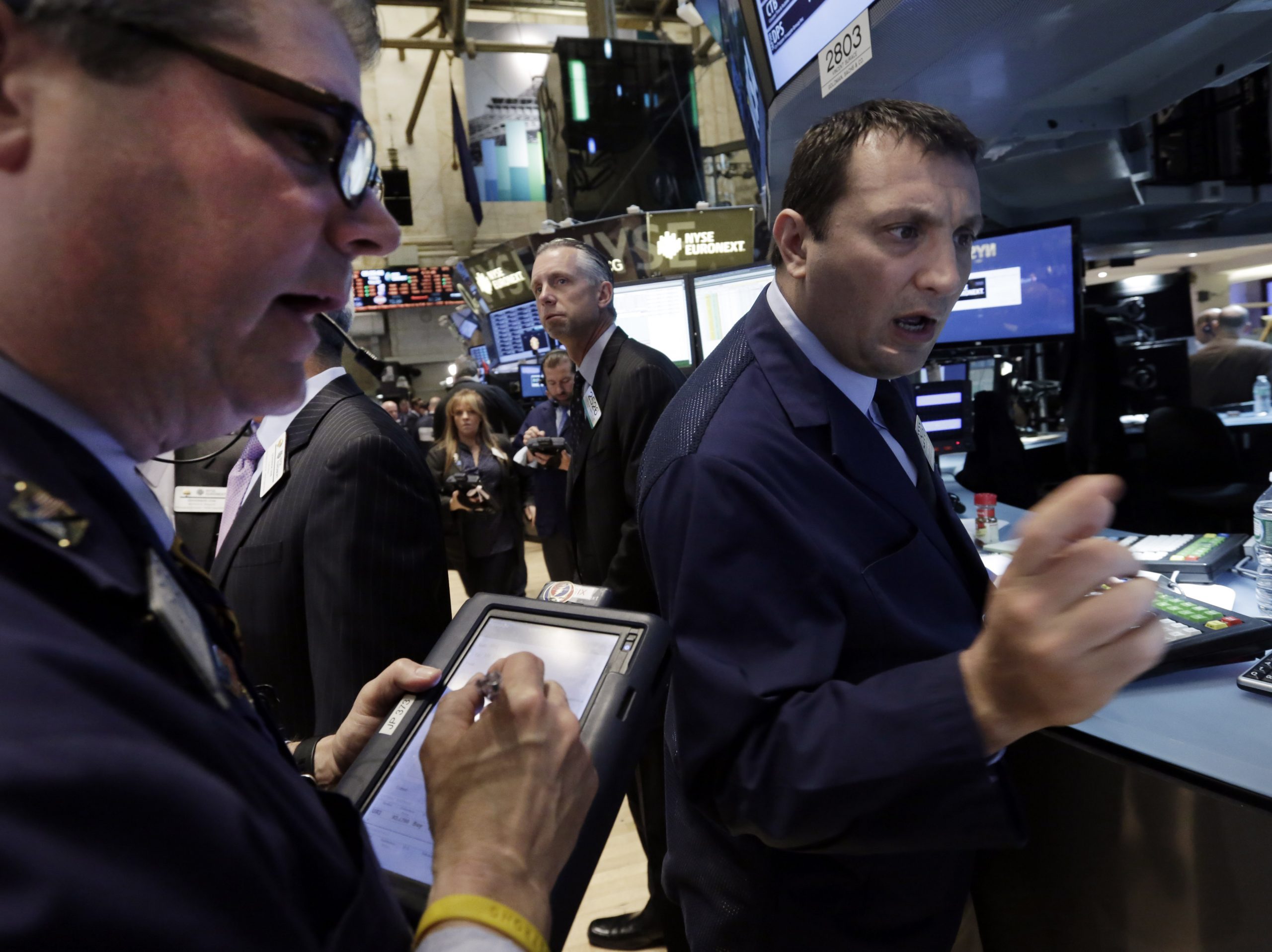 Stocks edge higher; US service sector improves