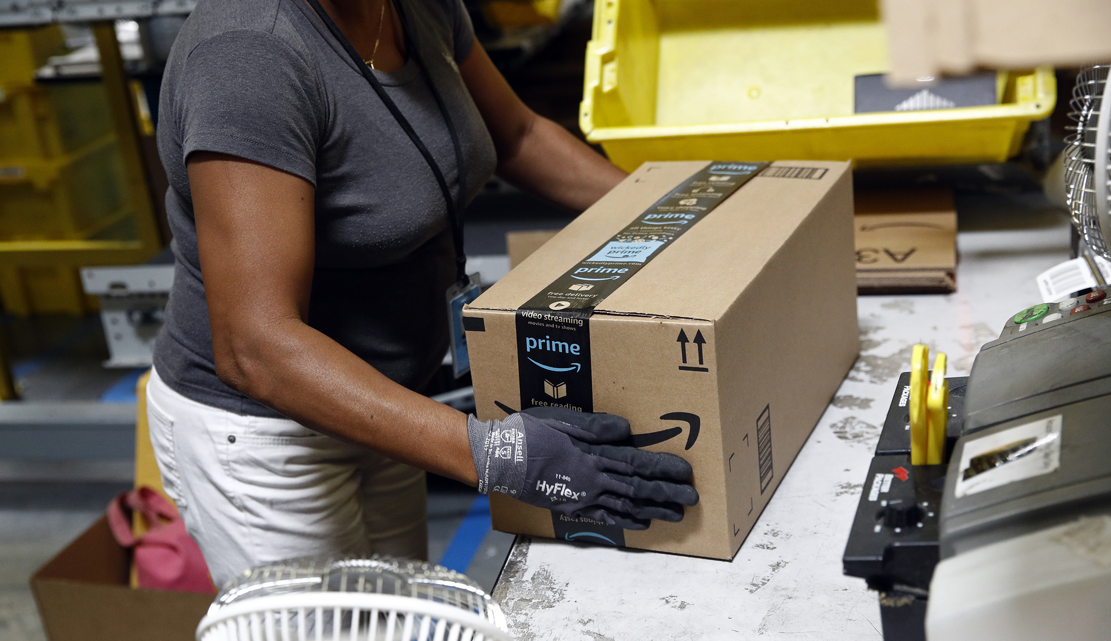 Amazon’s pay raise may make some Amazon workers poorer