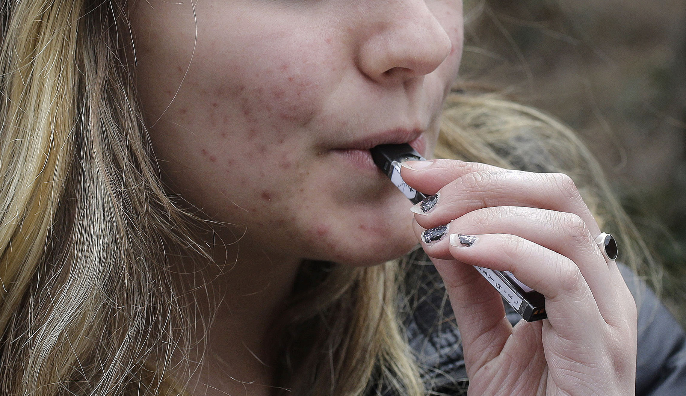 FDA seizes Juul documents as it considers e-cigarette bans