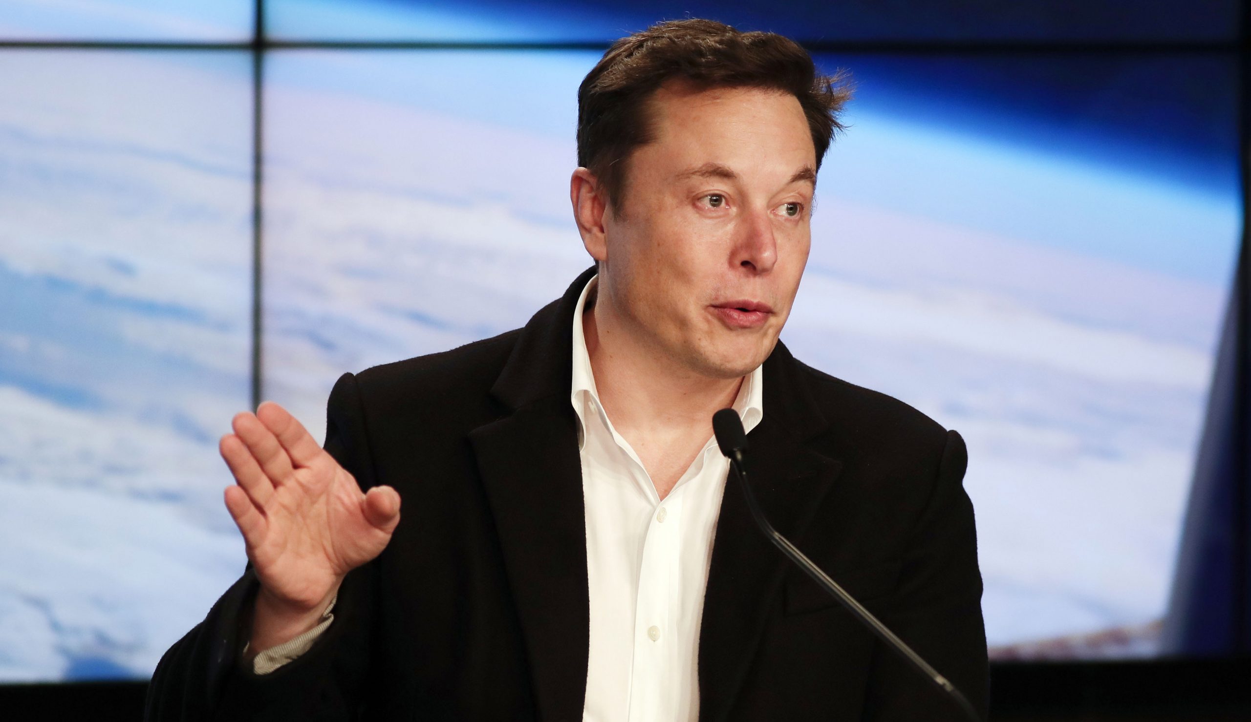 Judge halts Twitter-Musk trial to give deal a chance
