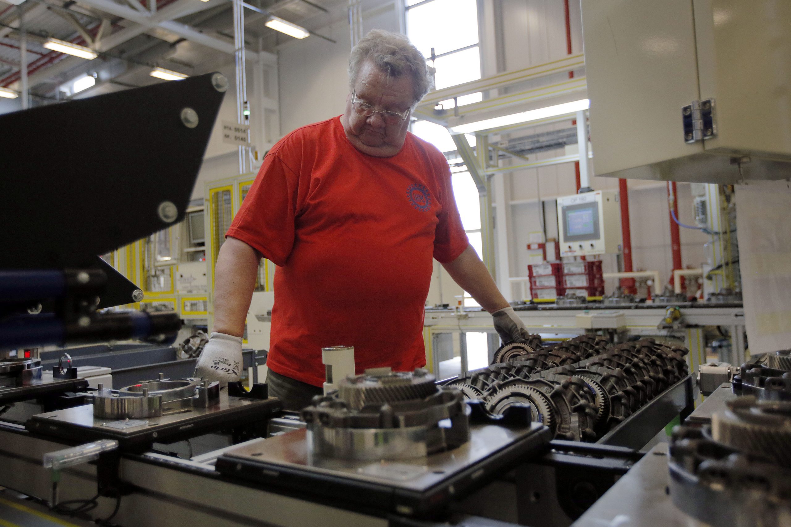 US manufacturing expanded at slower pace in May