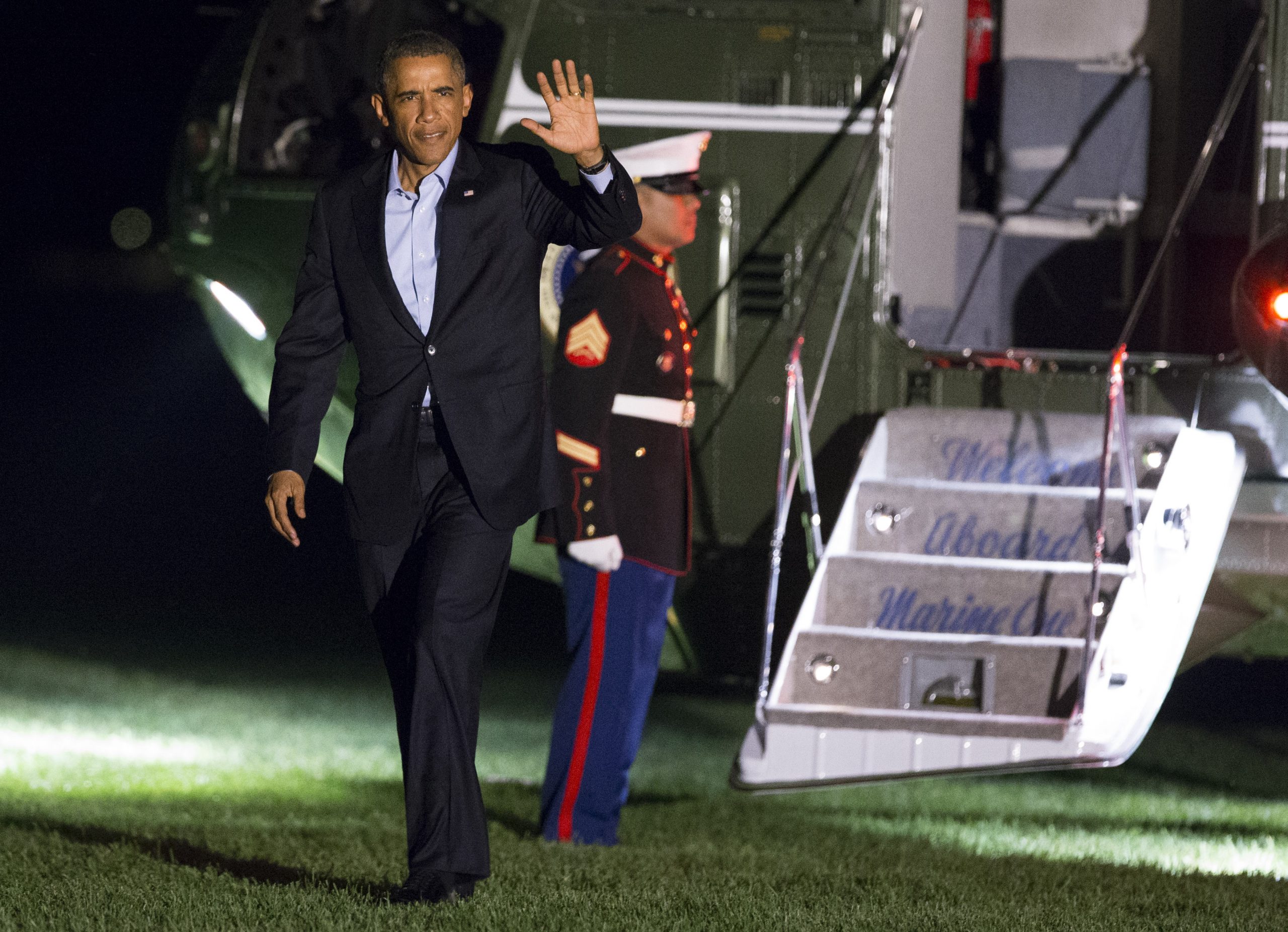 Obama defends decision to delay immigration action