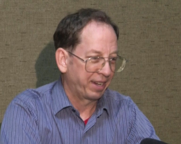 2 Americans detained in North Korea seek US help