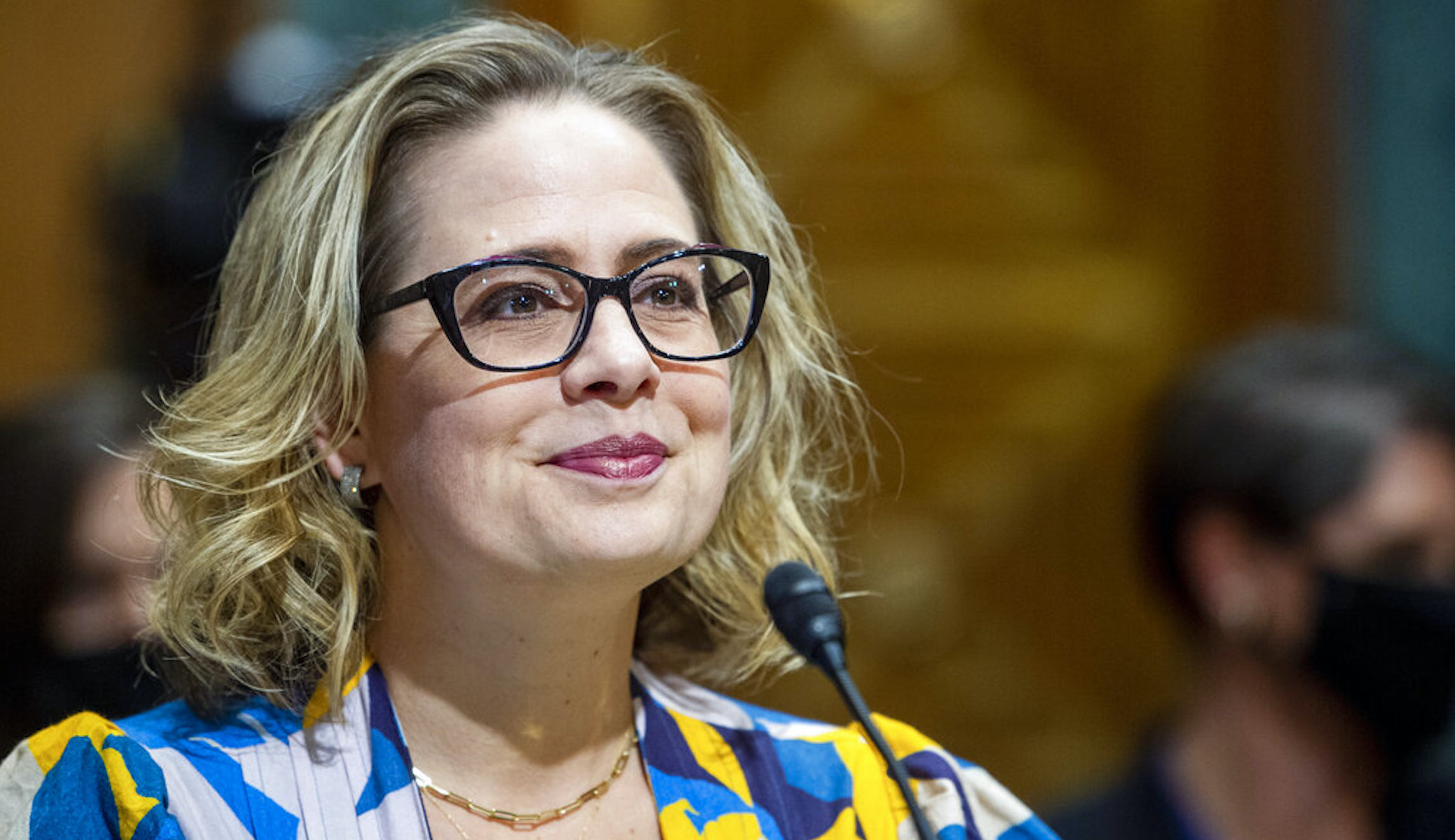 Sinema’s switch upends 2024 Arizona Senate race
