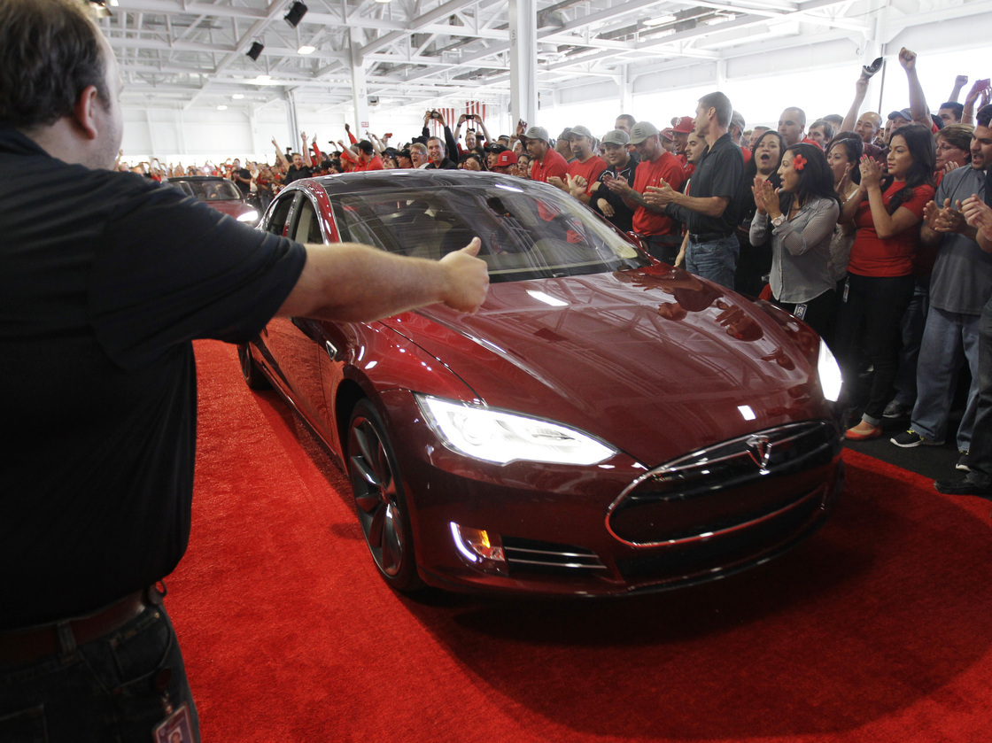 Saudi sovereign fund may back taking Tesla private, Elon Musk says
