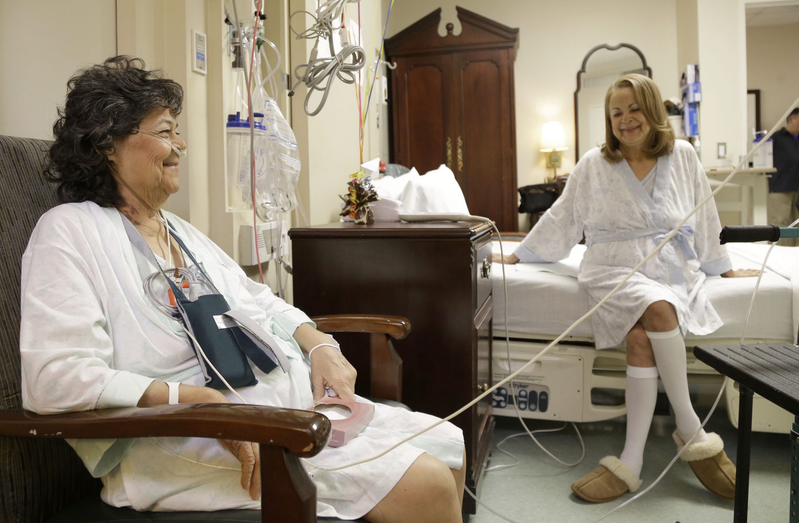 2 sisters get lung transplants from same donor