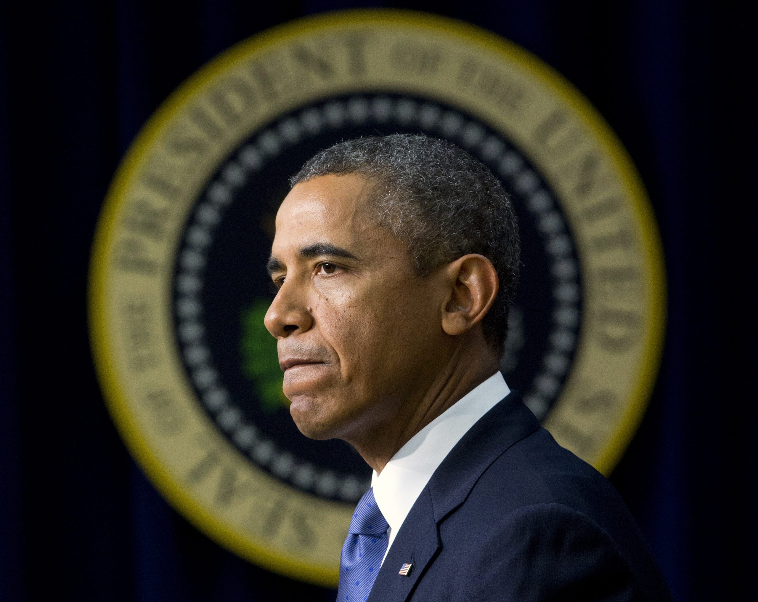 While Republicans squabble, Obama plots path to victory in 2014
