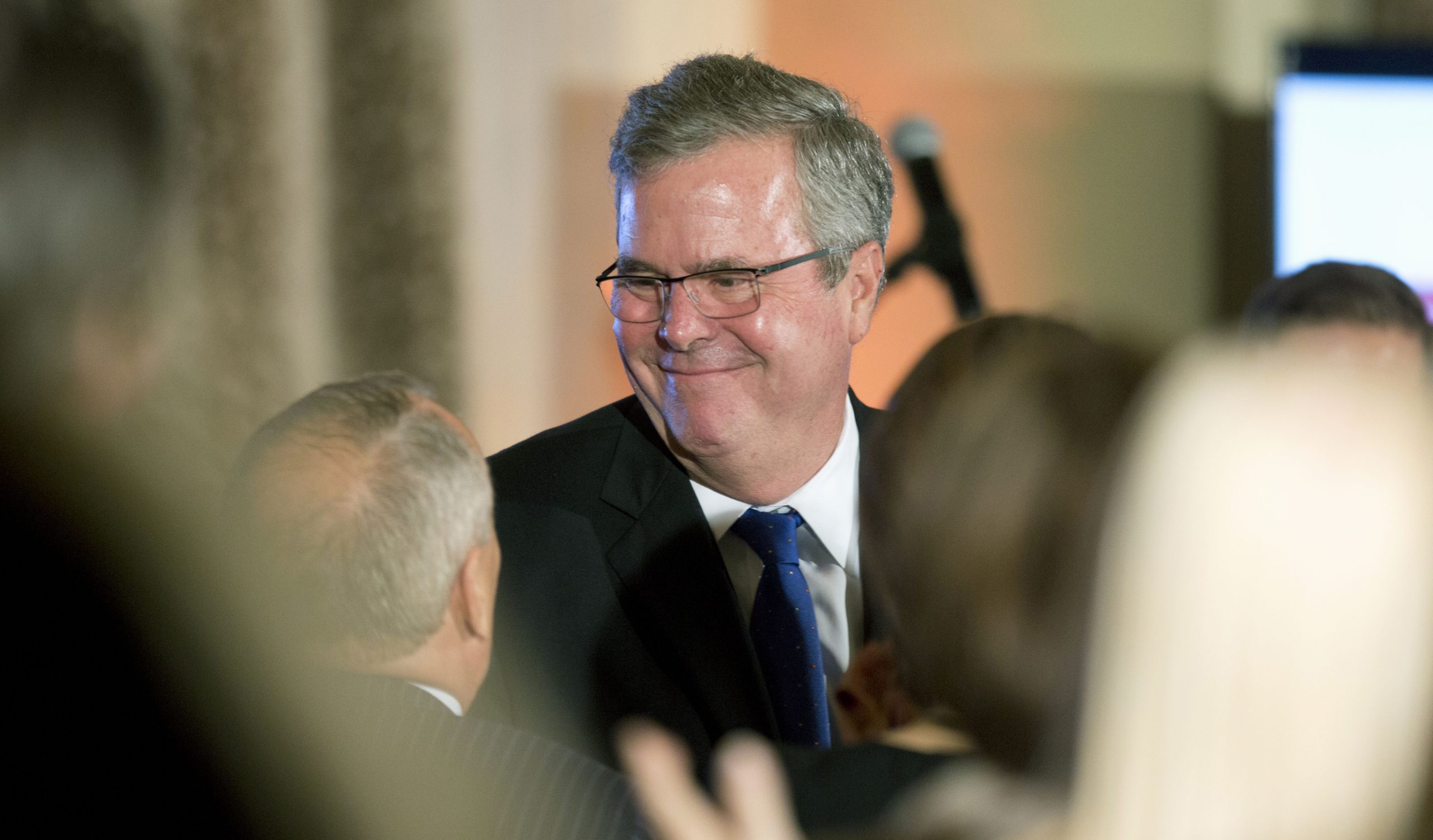 Favorable climate attracts huge GOP field for 2016