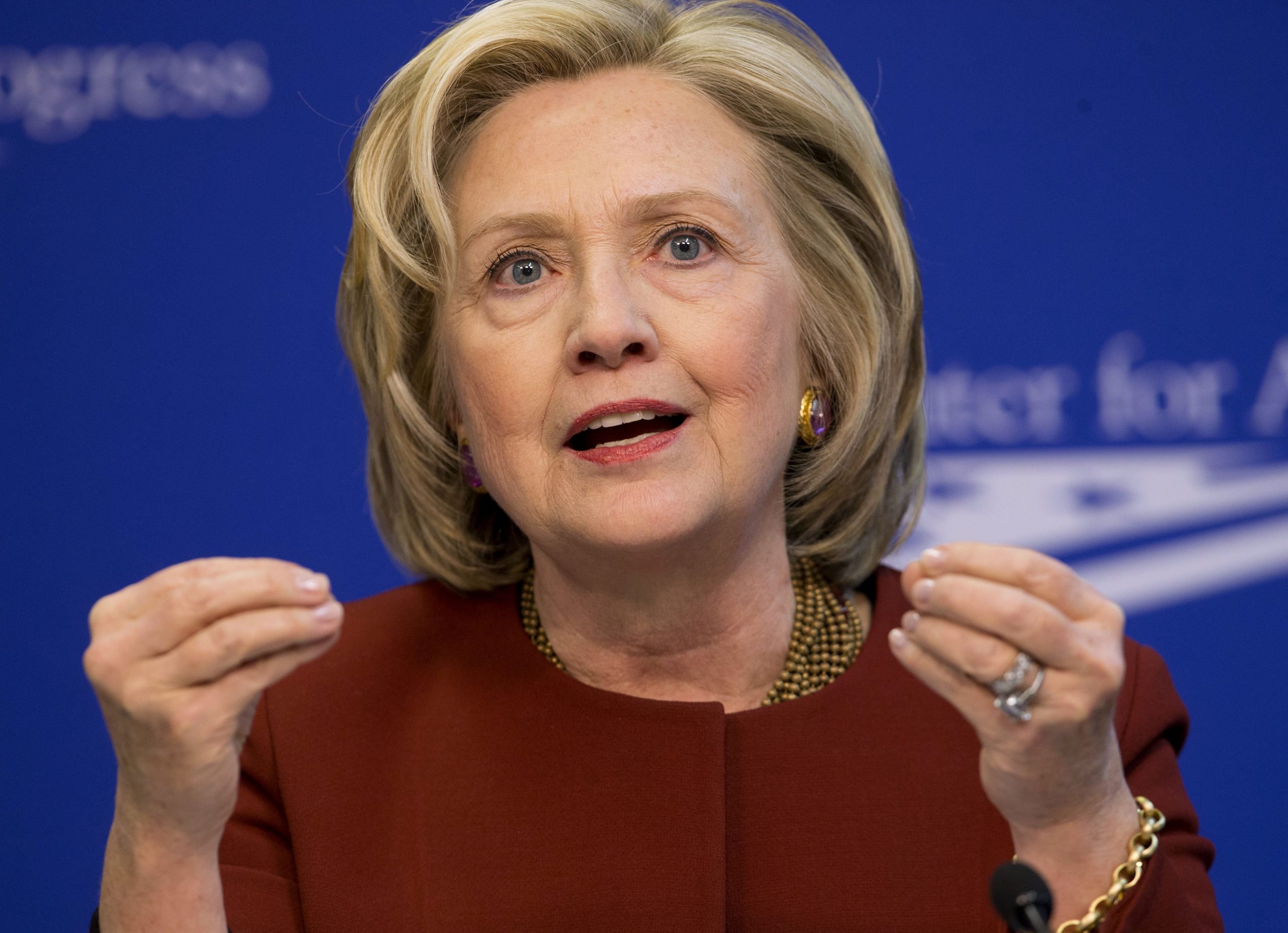 Clinton’s personal server wiped clean