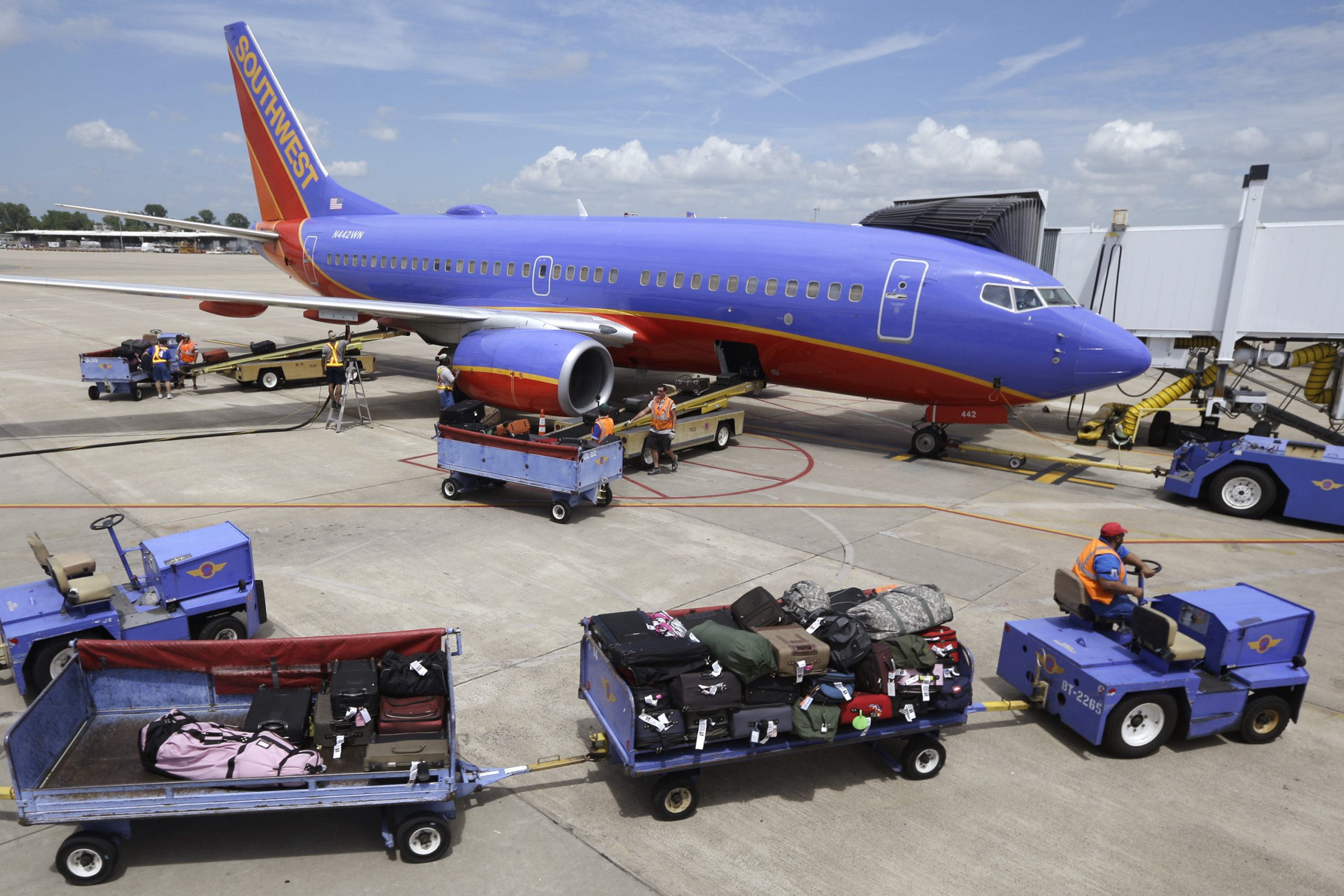 Southwest diverts plane due to broken window