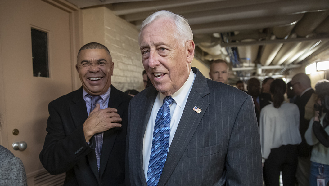 House ‘modernization’?: Pay raises and earmarks