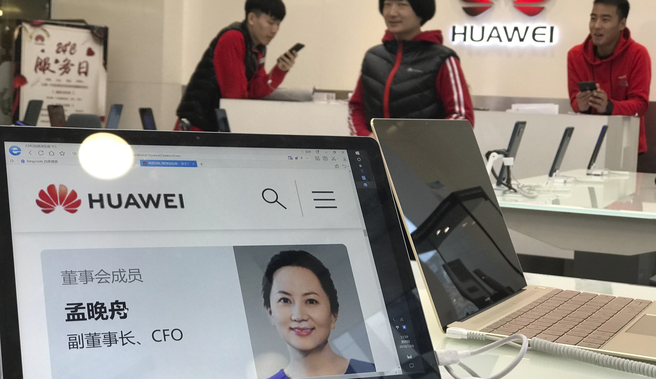 Huawei founder: ‘We will learn from Apple’ privacy policies
