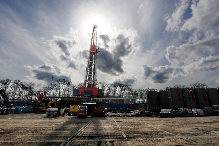 As Pennsylvania shale industry takes center stage in presidential campaign, report suggests state should look at alternative energy sources