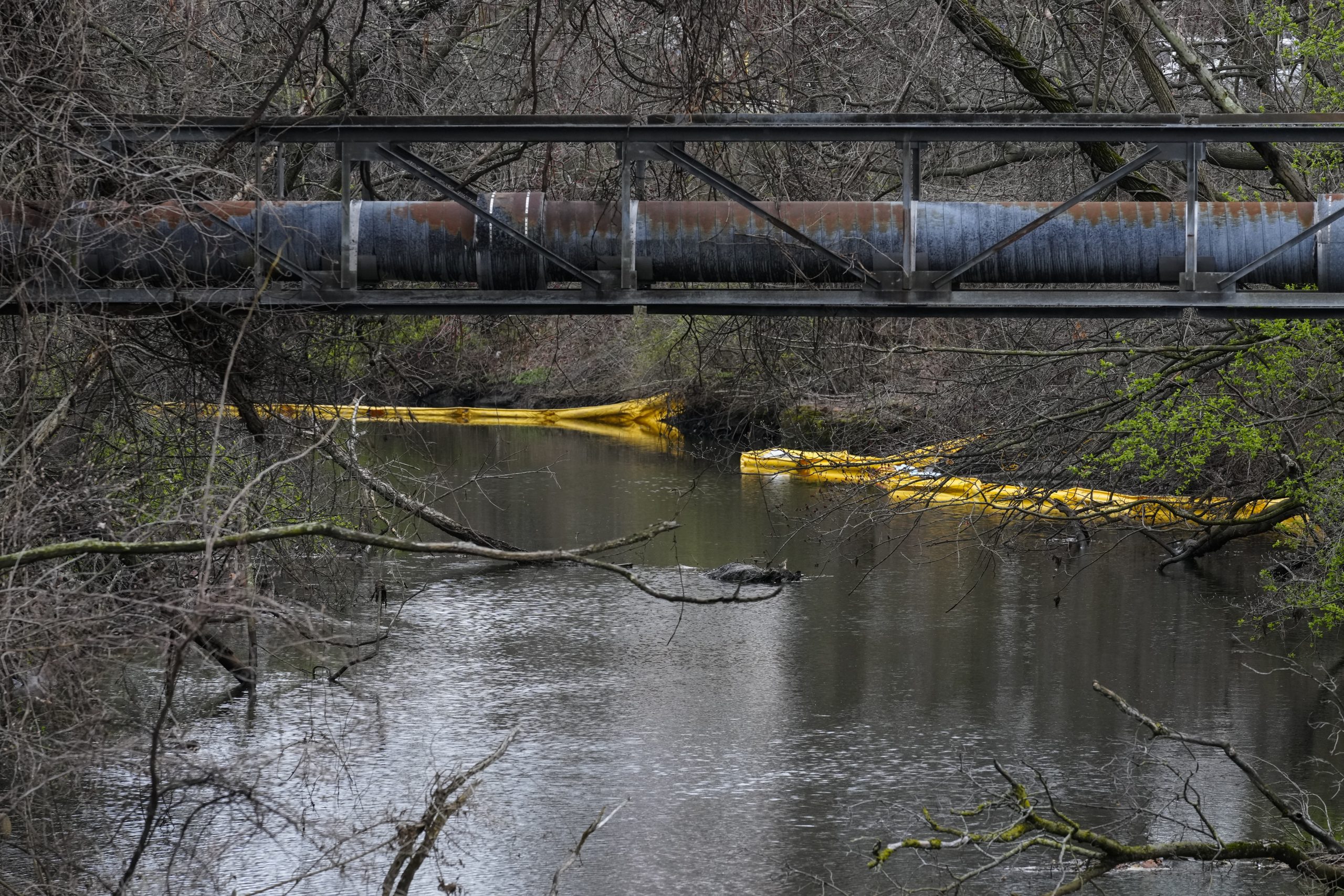 Water contamination scares shed light on federal water quality issues