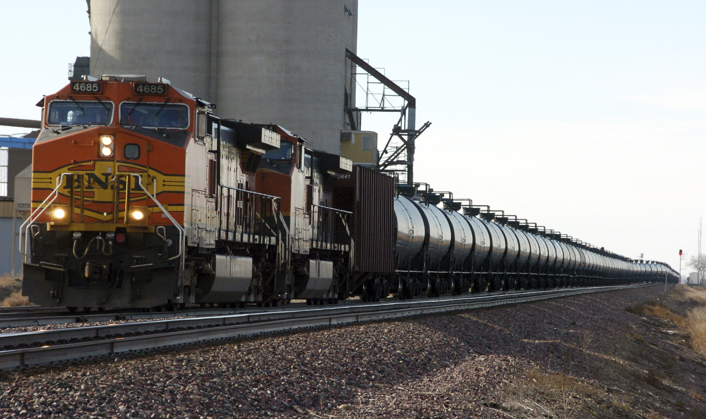Feds: Oil train details not security sensitive