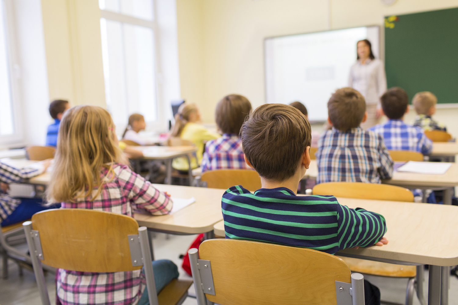 Progressives host vigorous school choice debate
