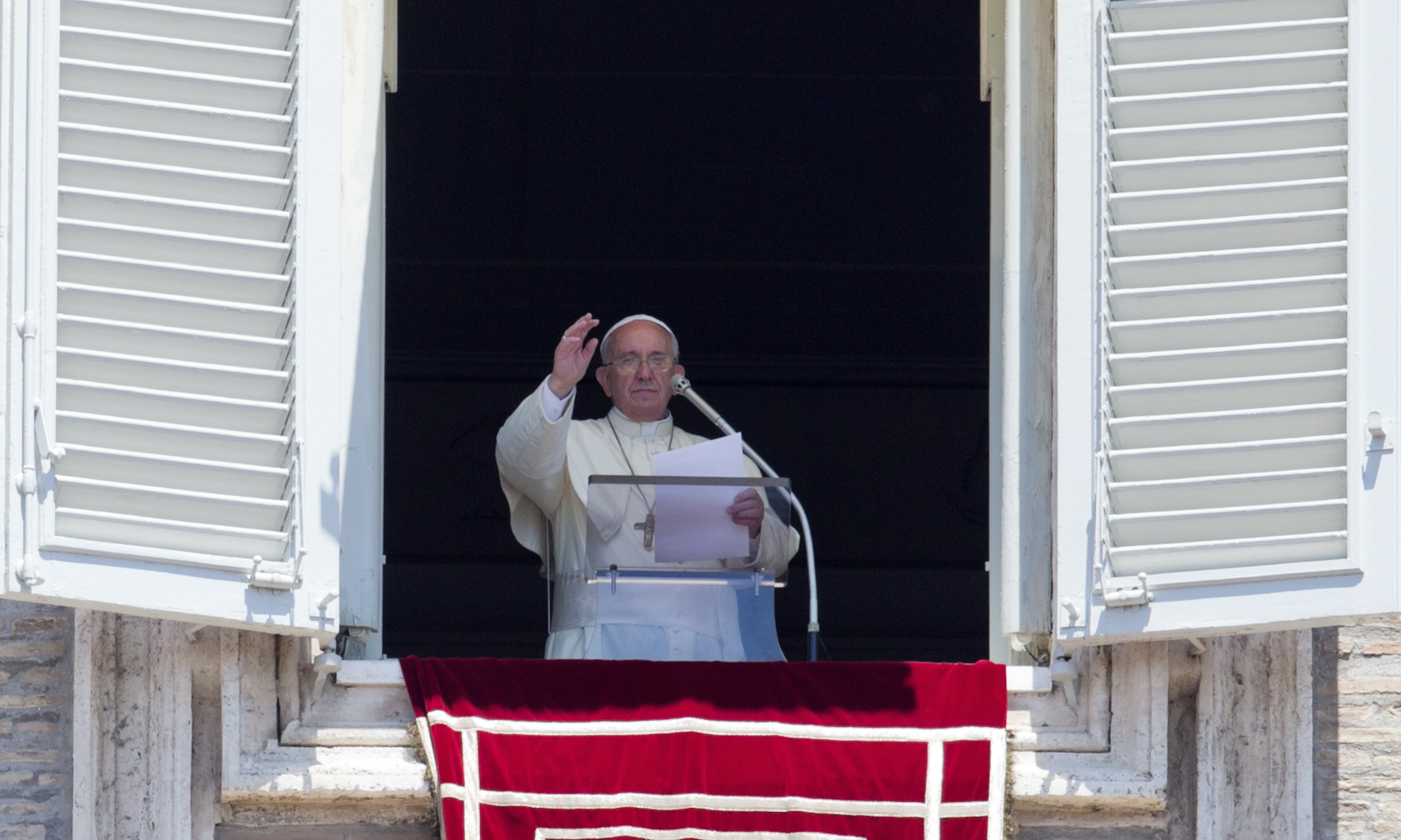 Pope: Bishops must be held accountable for abuse