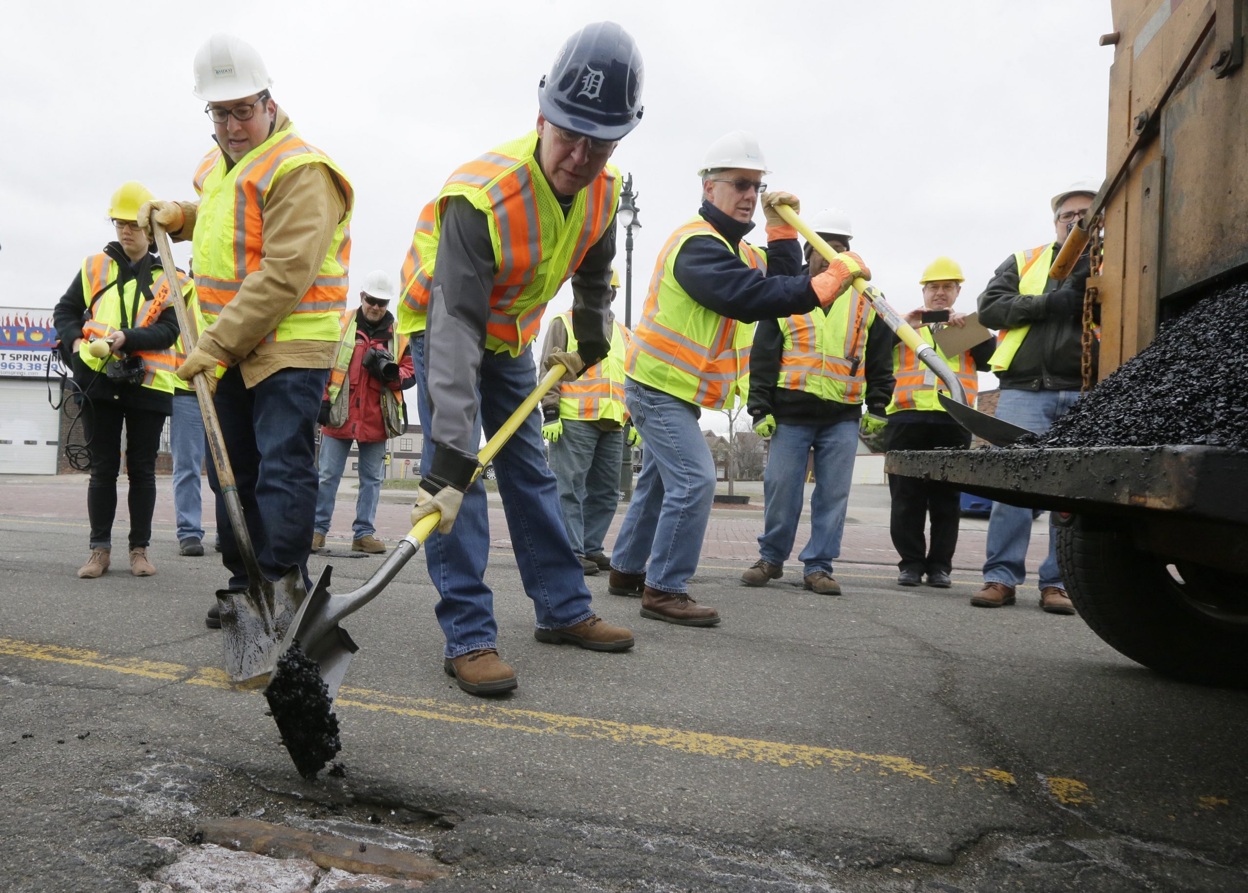Senate to hold key infrastructure vote in Saturday session