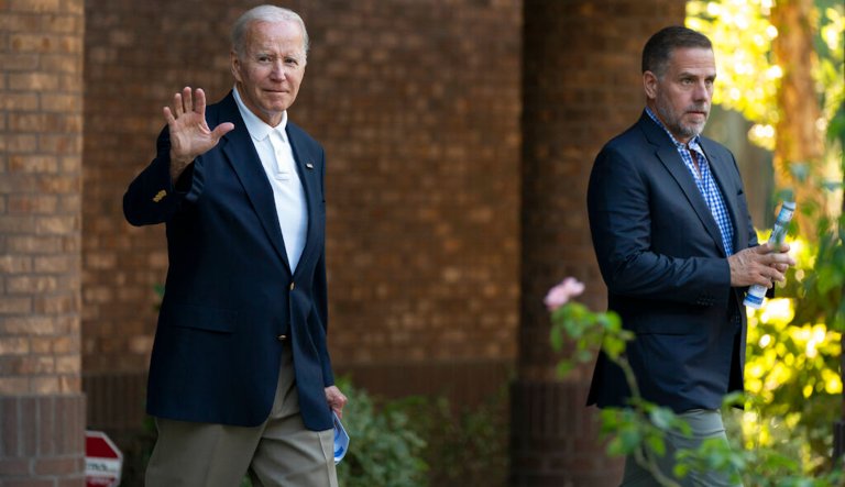 President Joe Biden with his son Hunter Biden. Hunter Biden reached a deal on federal charges related to tax crimes, Weissâs office wrote in a court filing on Tuesday.