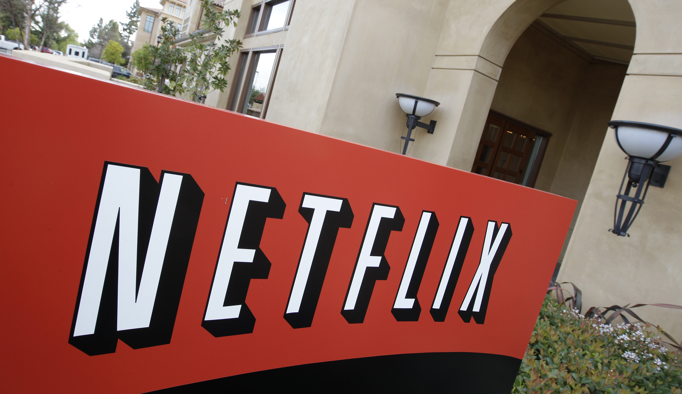 Netflix seeks to crack down on unauthorized password sharing