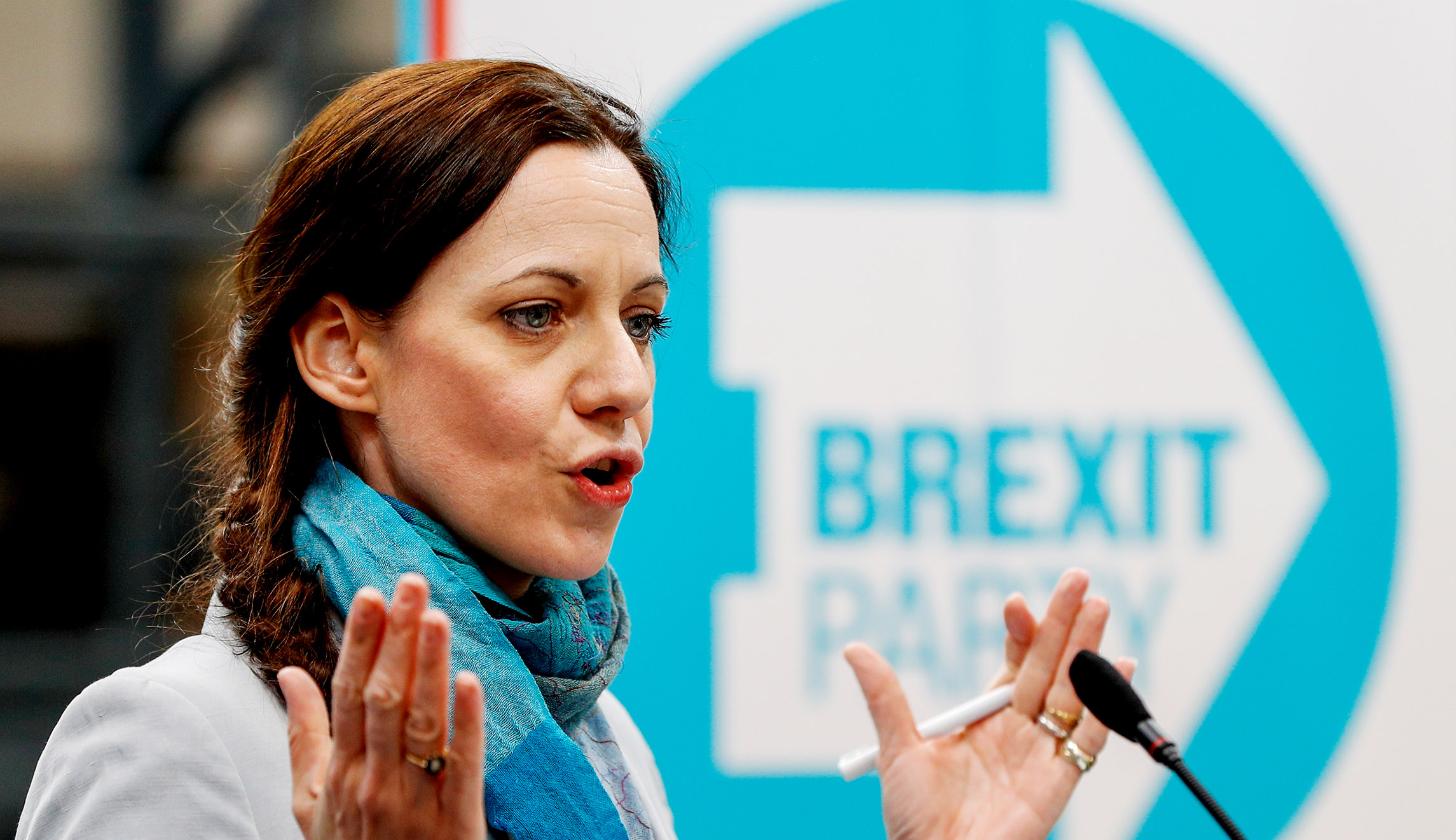 ‘Make them listen!’ — the Brexit Annunziata