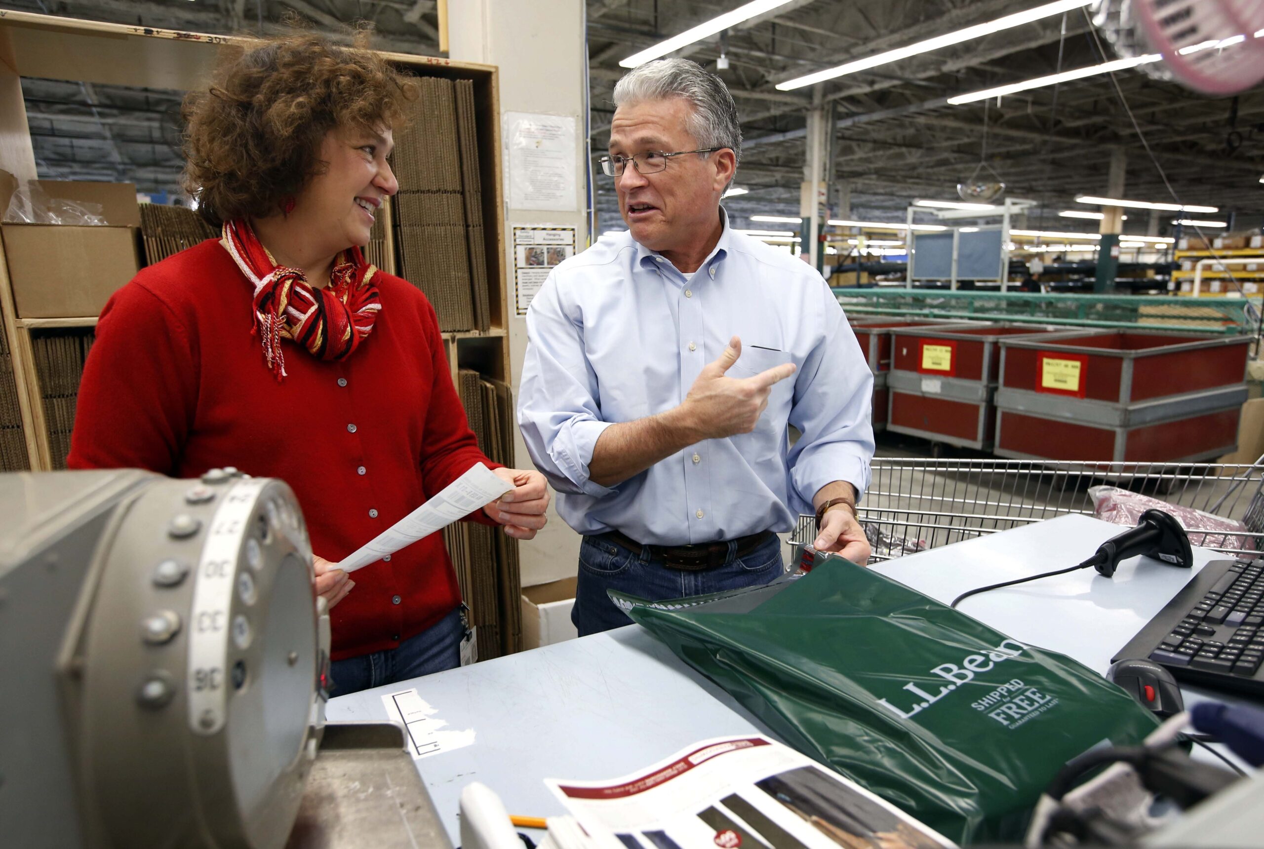 It’s all-hands-on-deck for final retail push