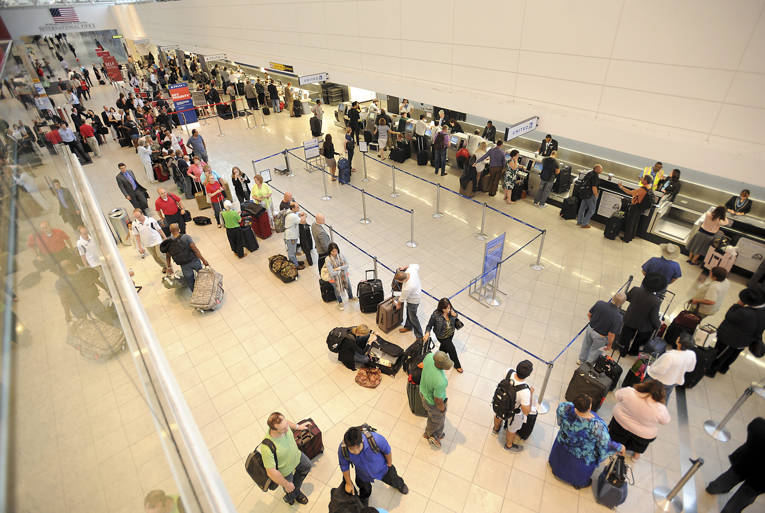 FAA to examine airport towers