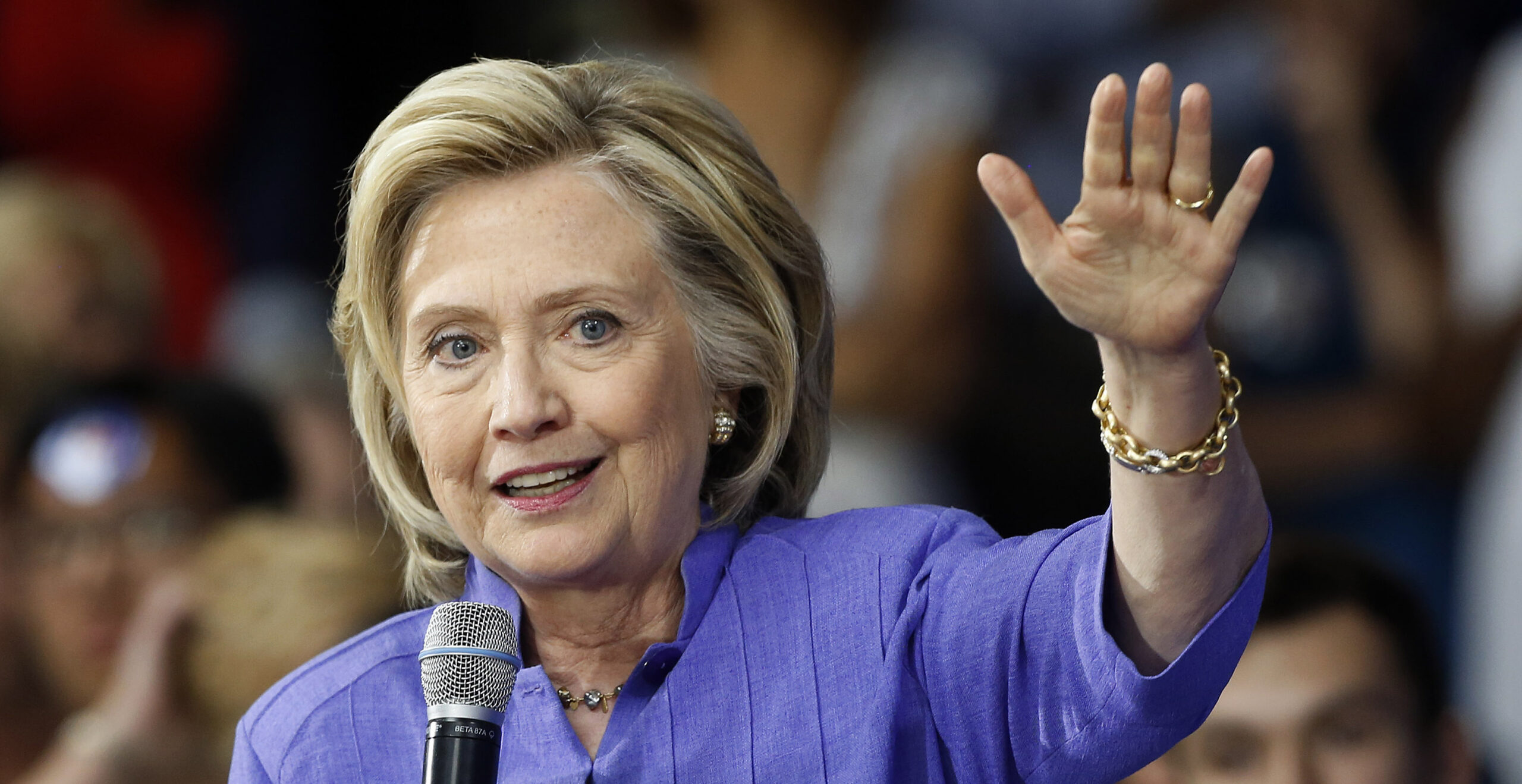 Oversight panel hearing on Clinton Foundation blows up