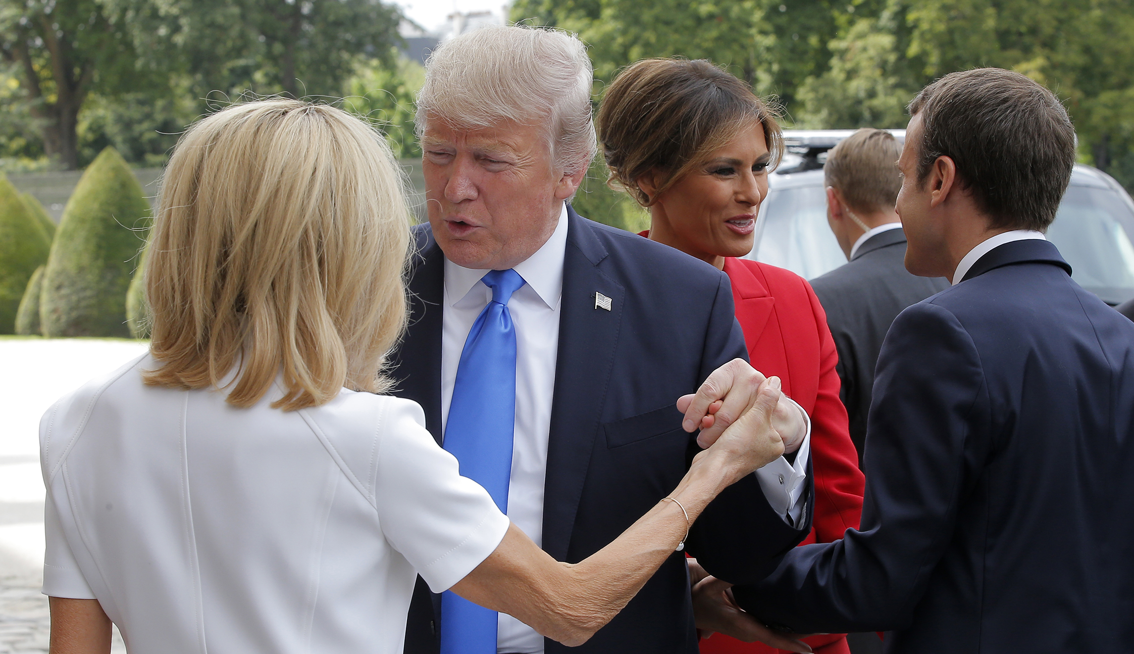 Mr. President, please learn to shake hands