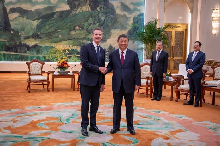Gov. Gavin Newsom (D-CA) meets with Chinese President Xi Jinping.