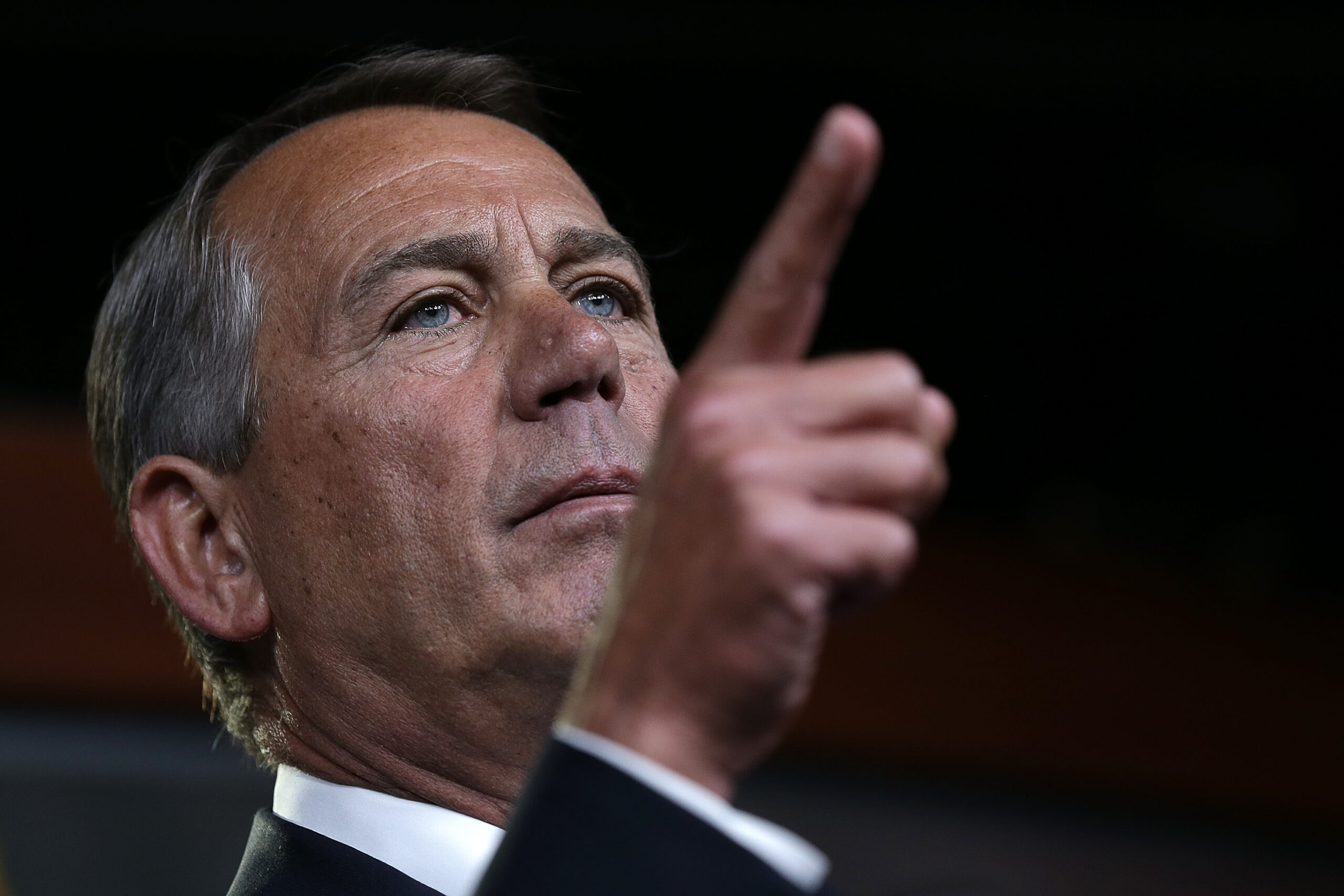 Top conservatives urge GOP leaders not to cut deals