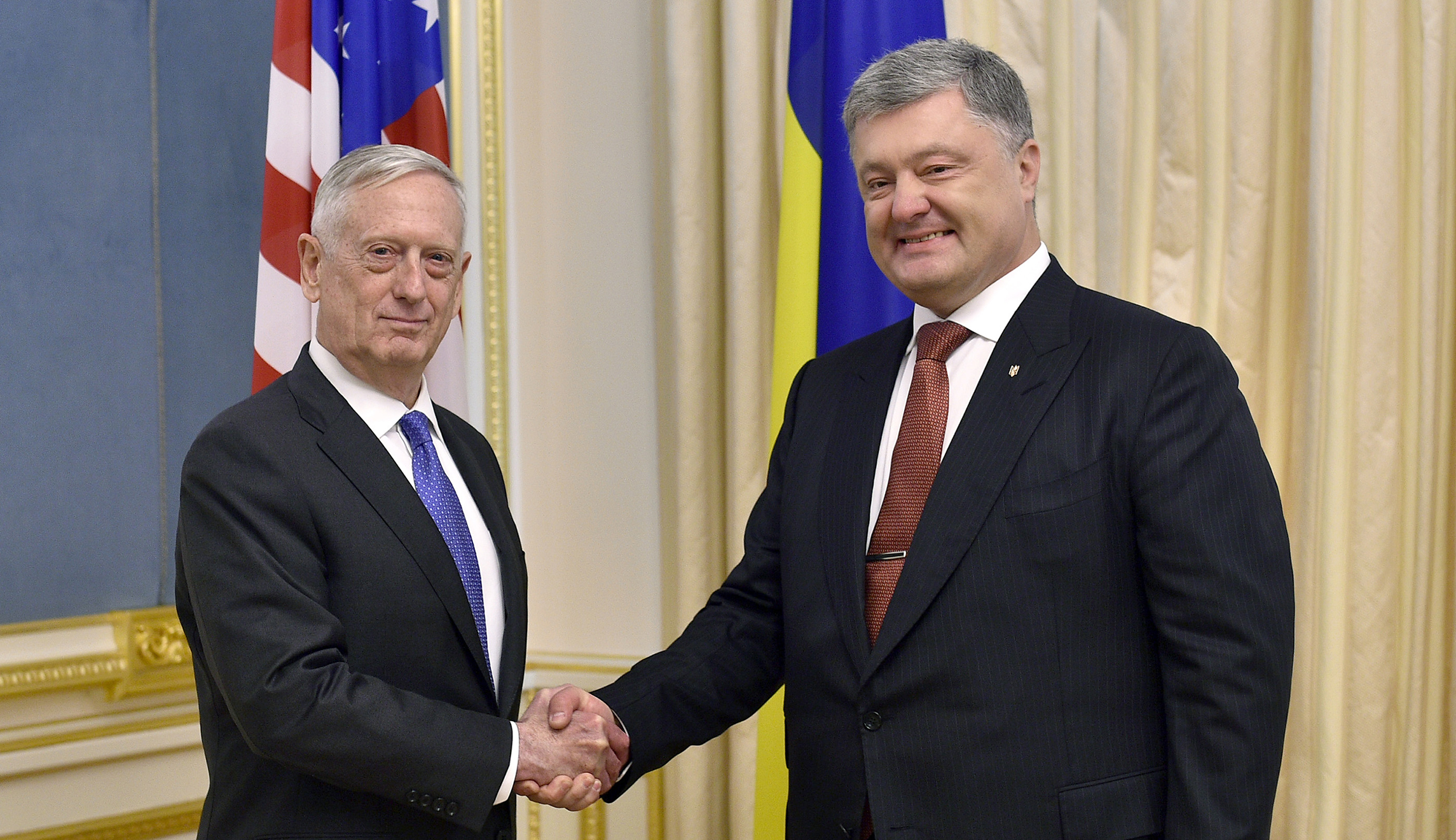 US actively considering sending lethal defensive weapons to Ukraine
