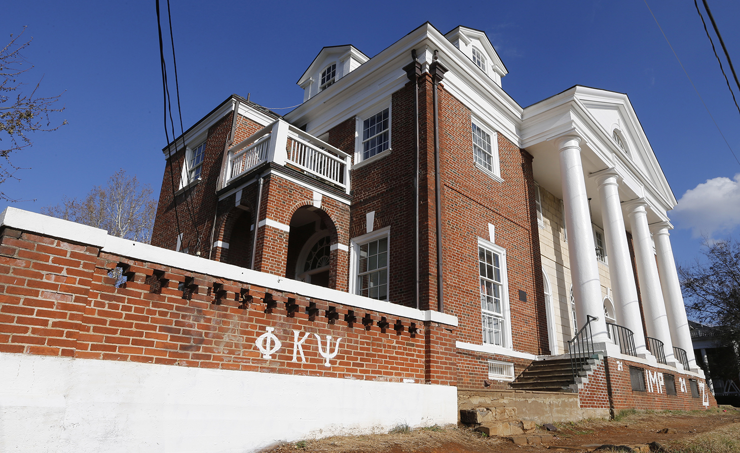 Judge orders Rolling Stone rape hoaxer to testify