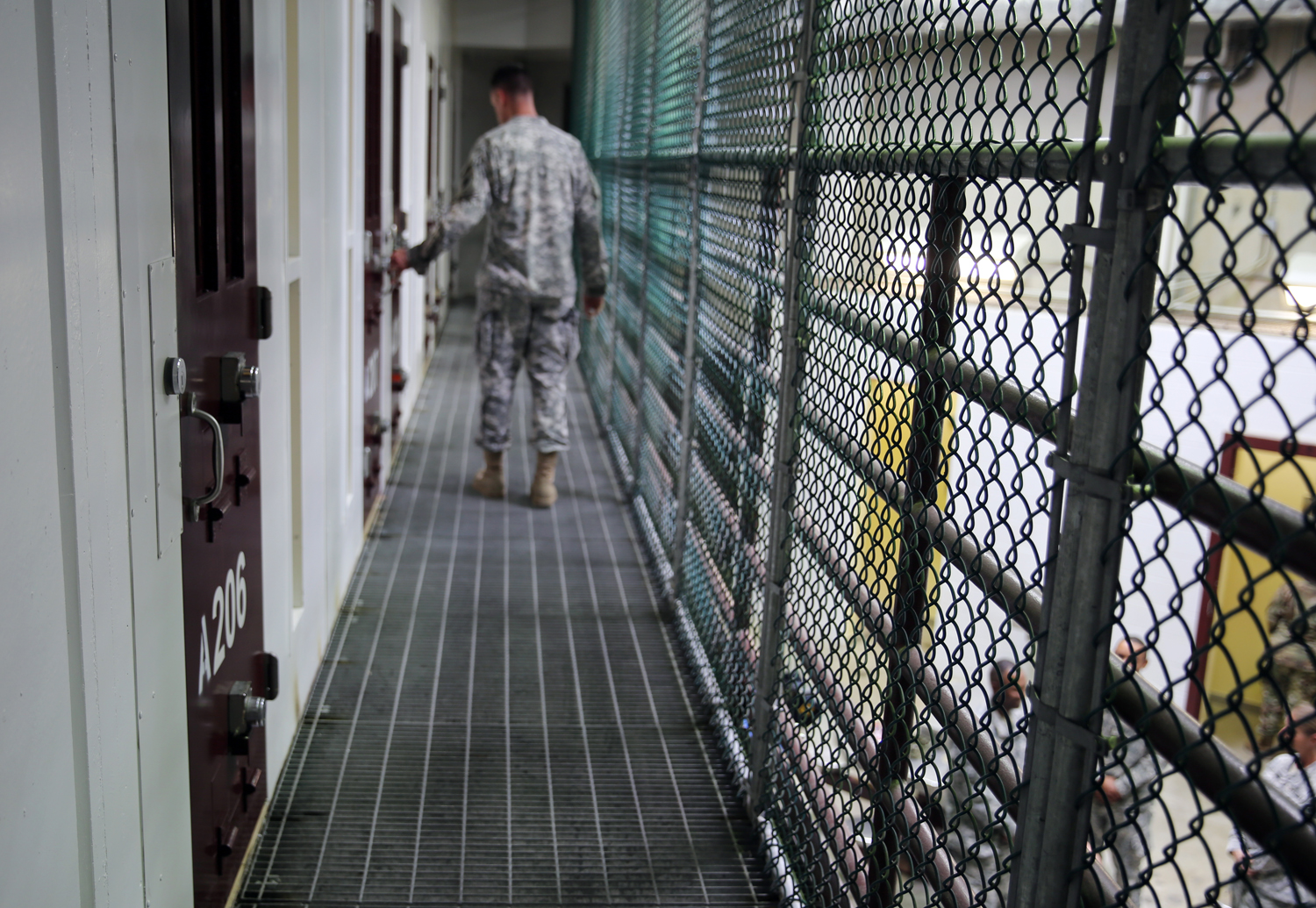 Gitmo closure plan would bring detainees to U.S., save $65M-85M a year