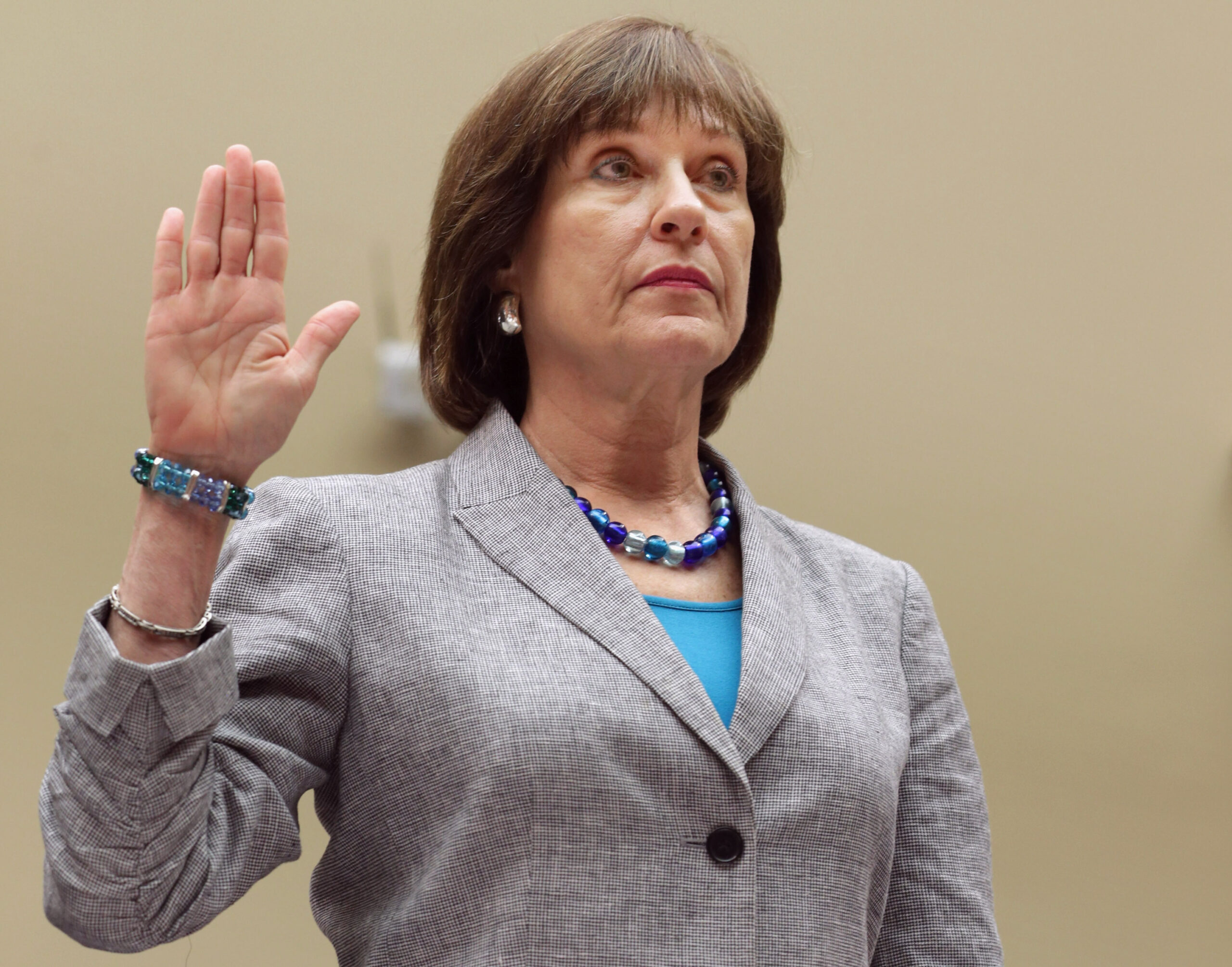 Cry us a river, Lois Lerner