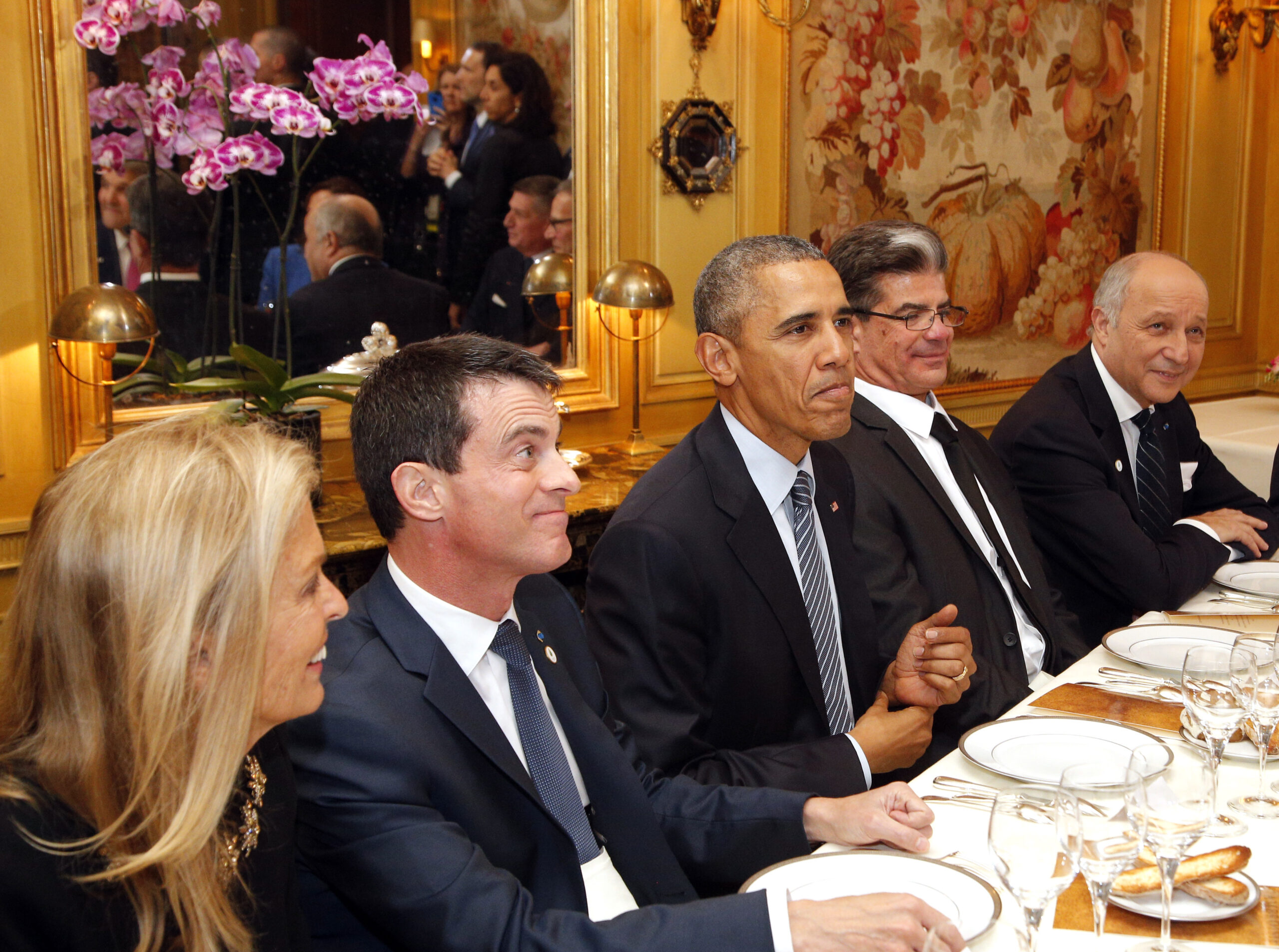 Obama should play with an open hand in Paris climate talks