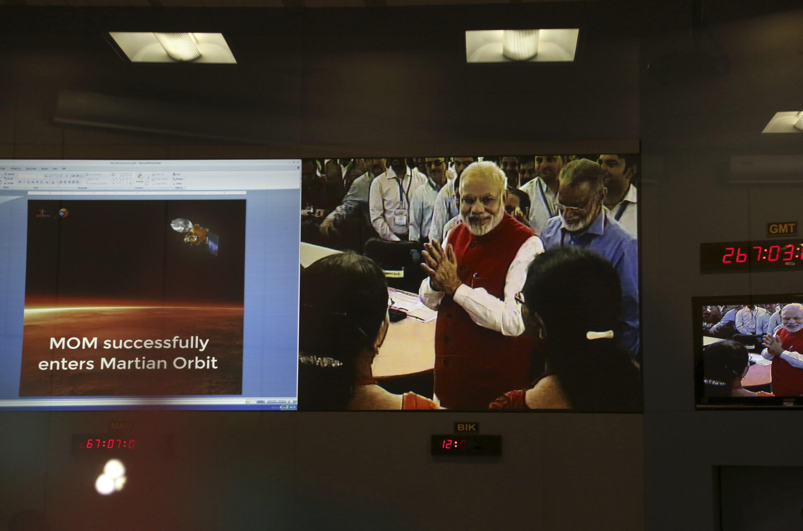 India successfully puts spacecraft in Mars’ orbit