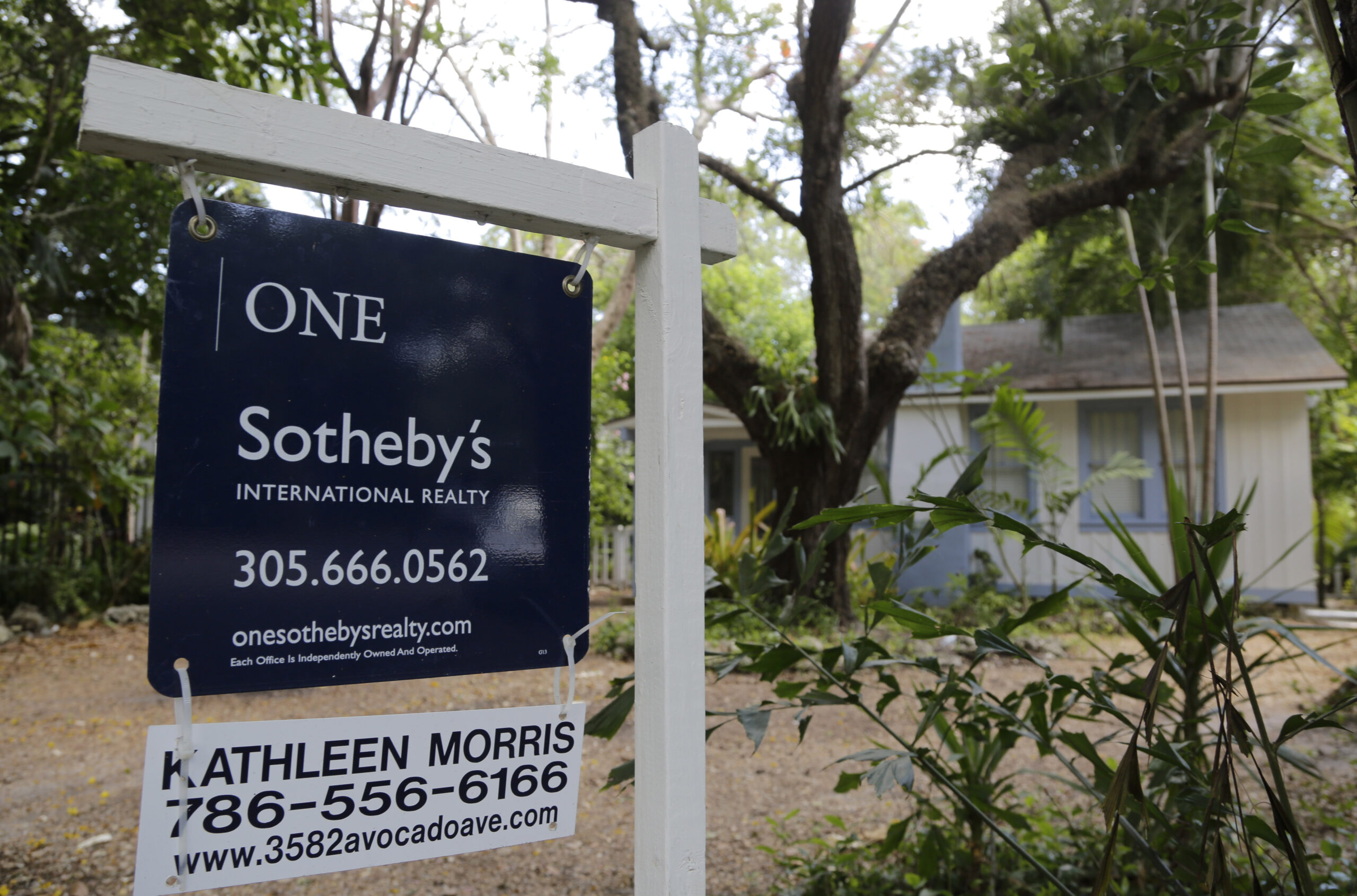‘Declining ever since’: Home prices continue to fall since spring
