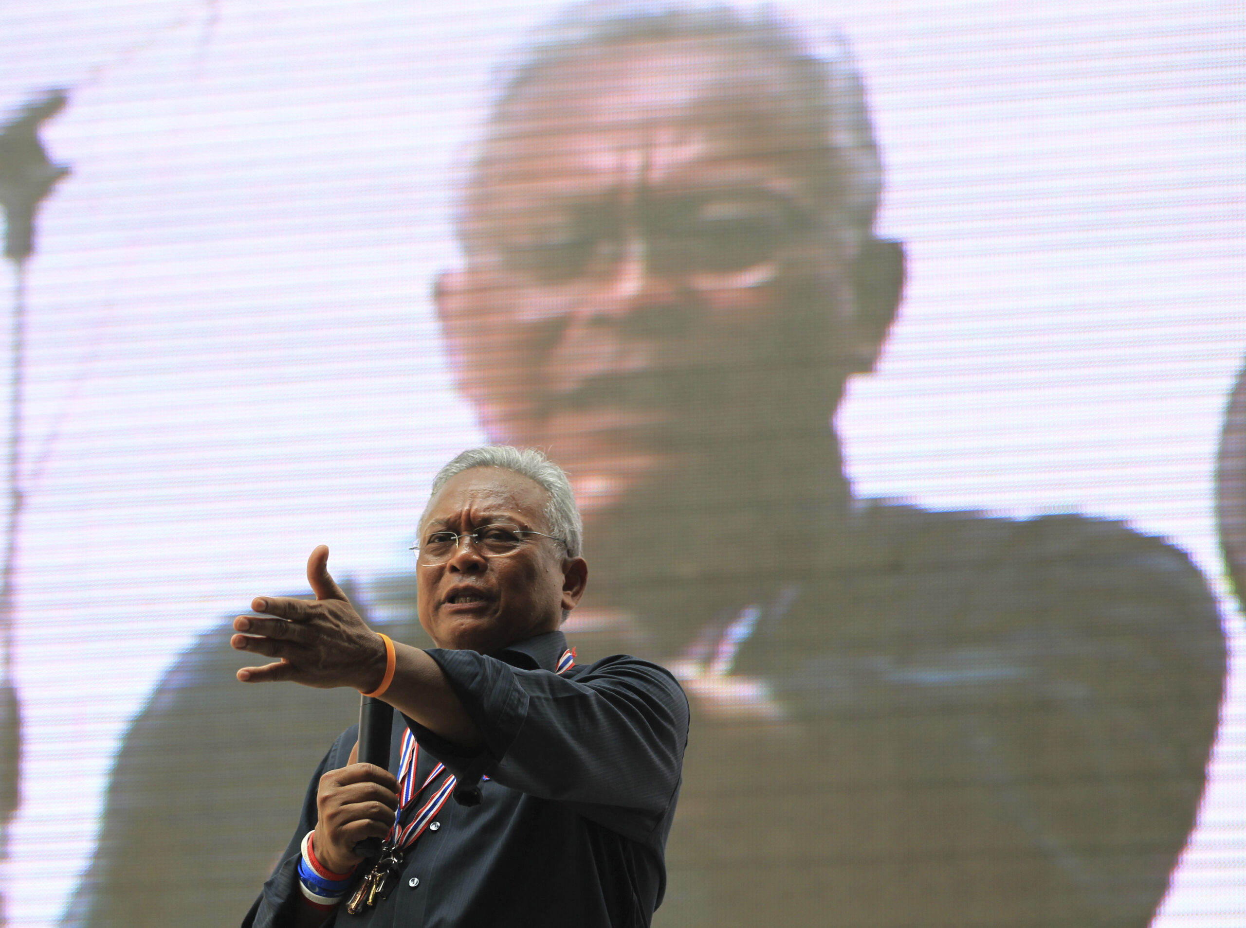 Thai protest leader places conditions on talks