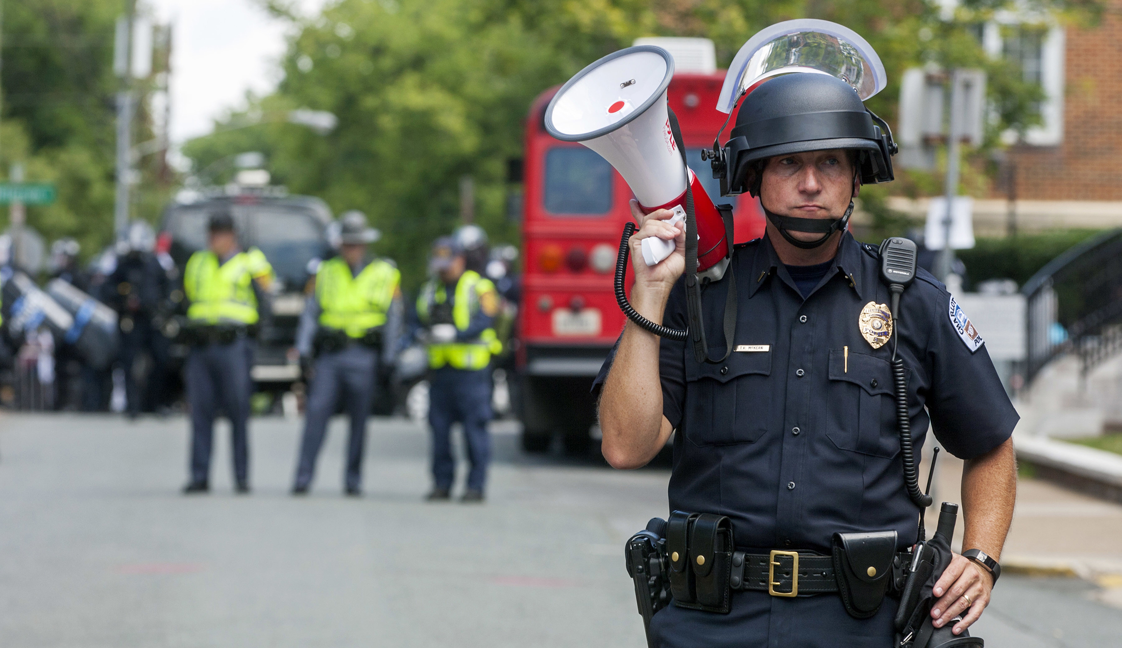 Charlottesville mayor defends police response to deadly protests