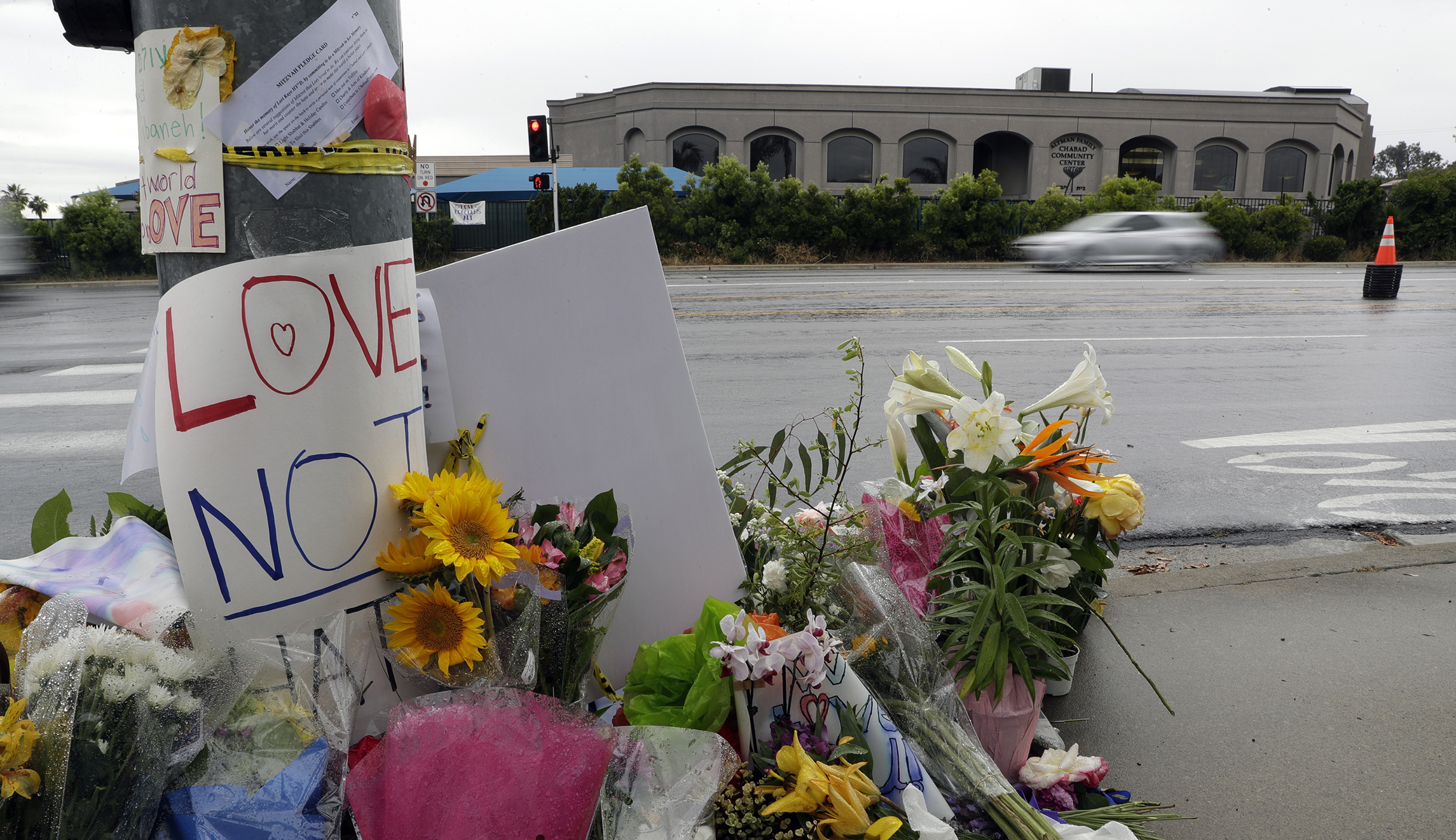 Left-wing and right-wing anti-Semitism are both evil