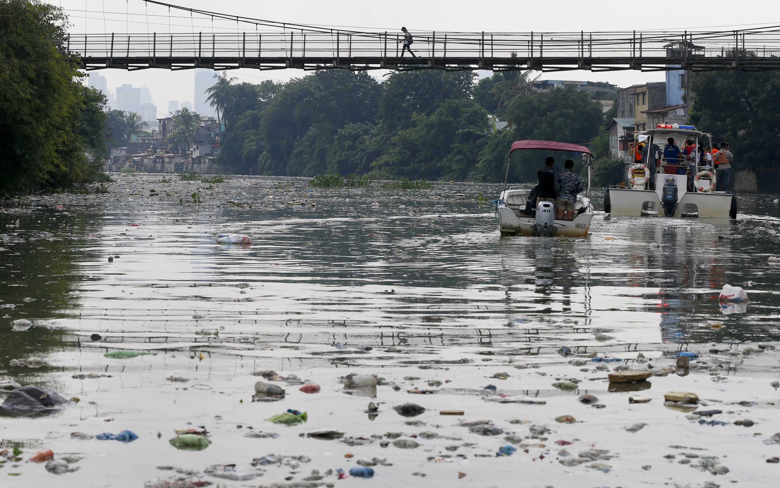 Conservatives should support action to reduce plastic pollution