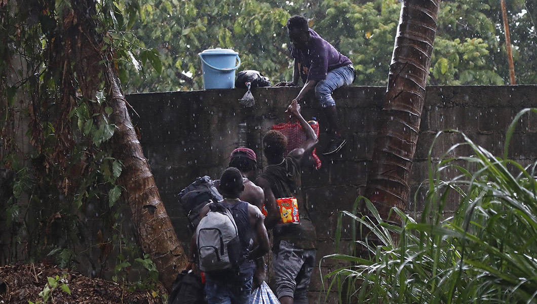 Exclusive: Illegal immigrant apprehensions dropped by more than 37,500 in June