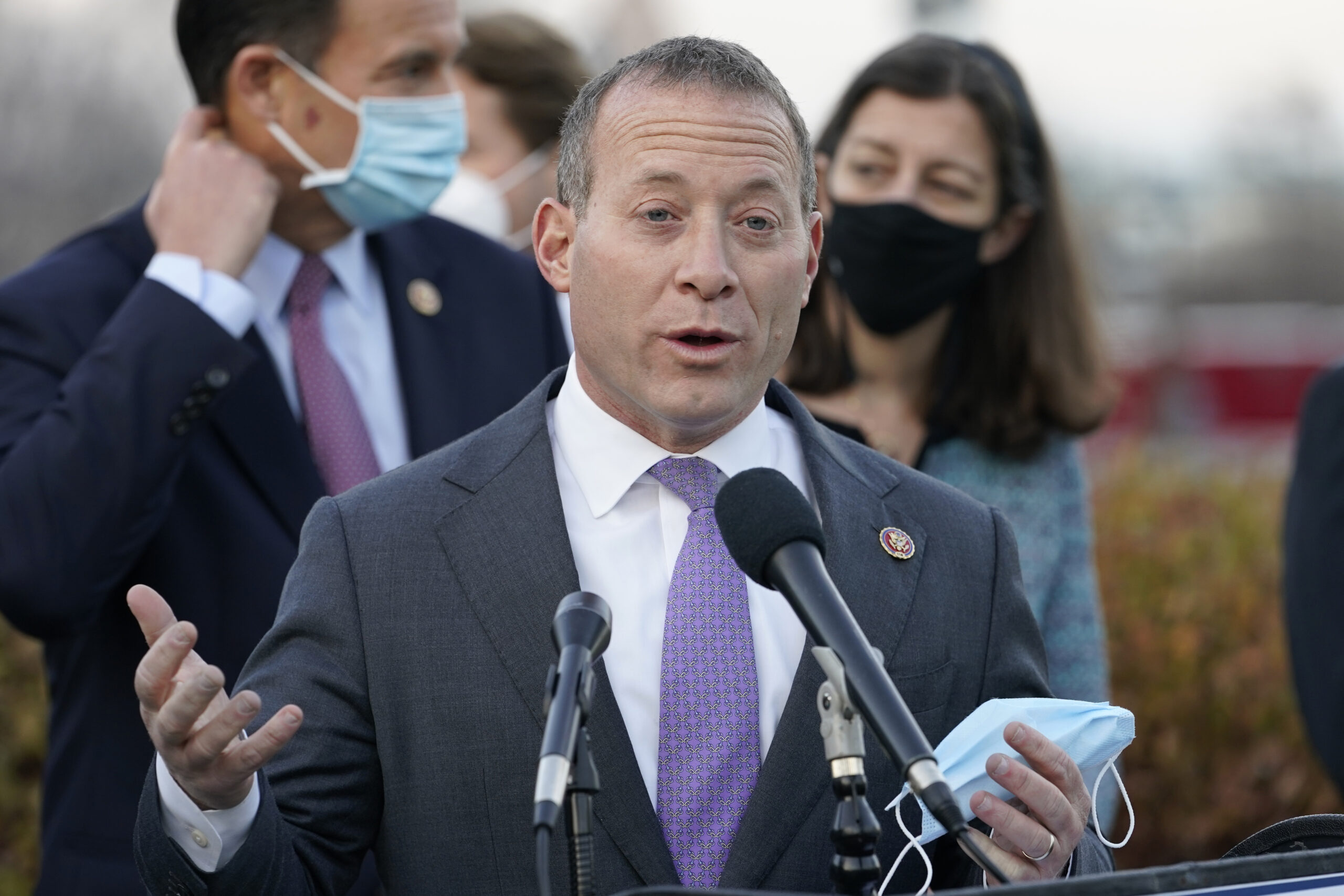 Debt ceiling: Problem Solvers Caucus backs the deal to raise borrowing limit