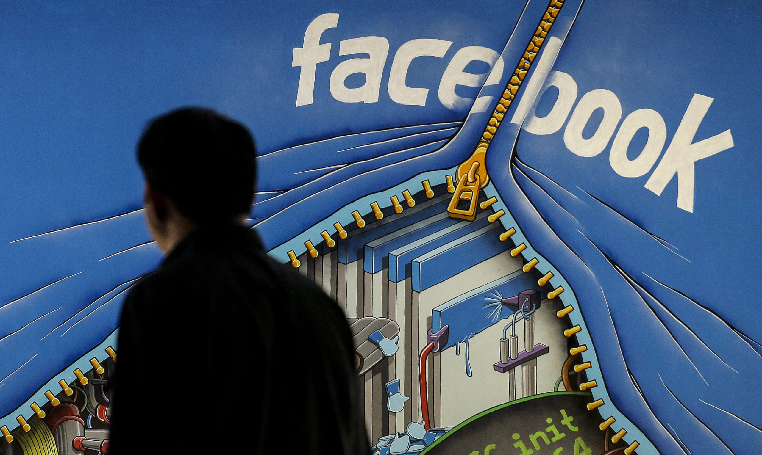 Facebook and Instagram could get pulled from Europe over data transfer dispute