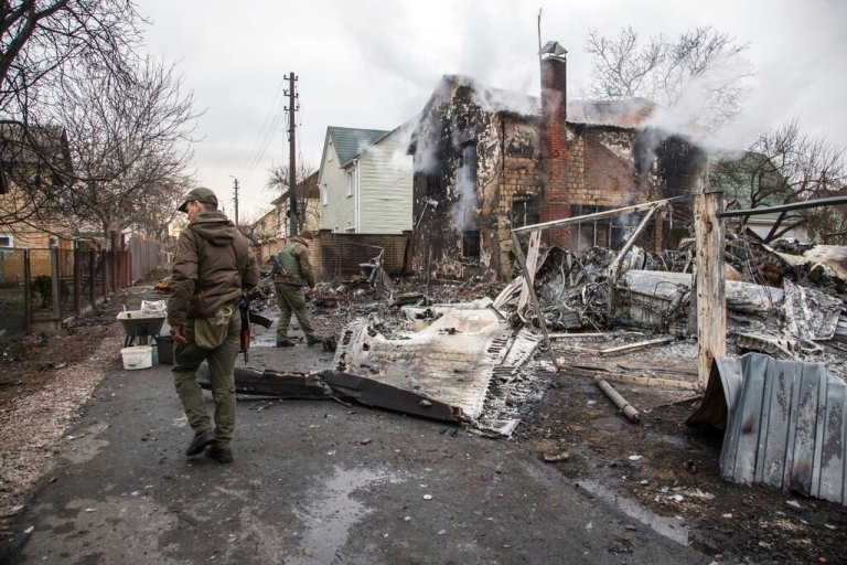 Twenty-two dead after missiles strike Ukrainian schools and homes